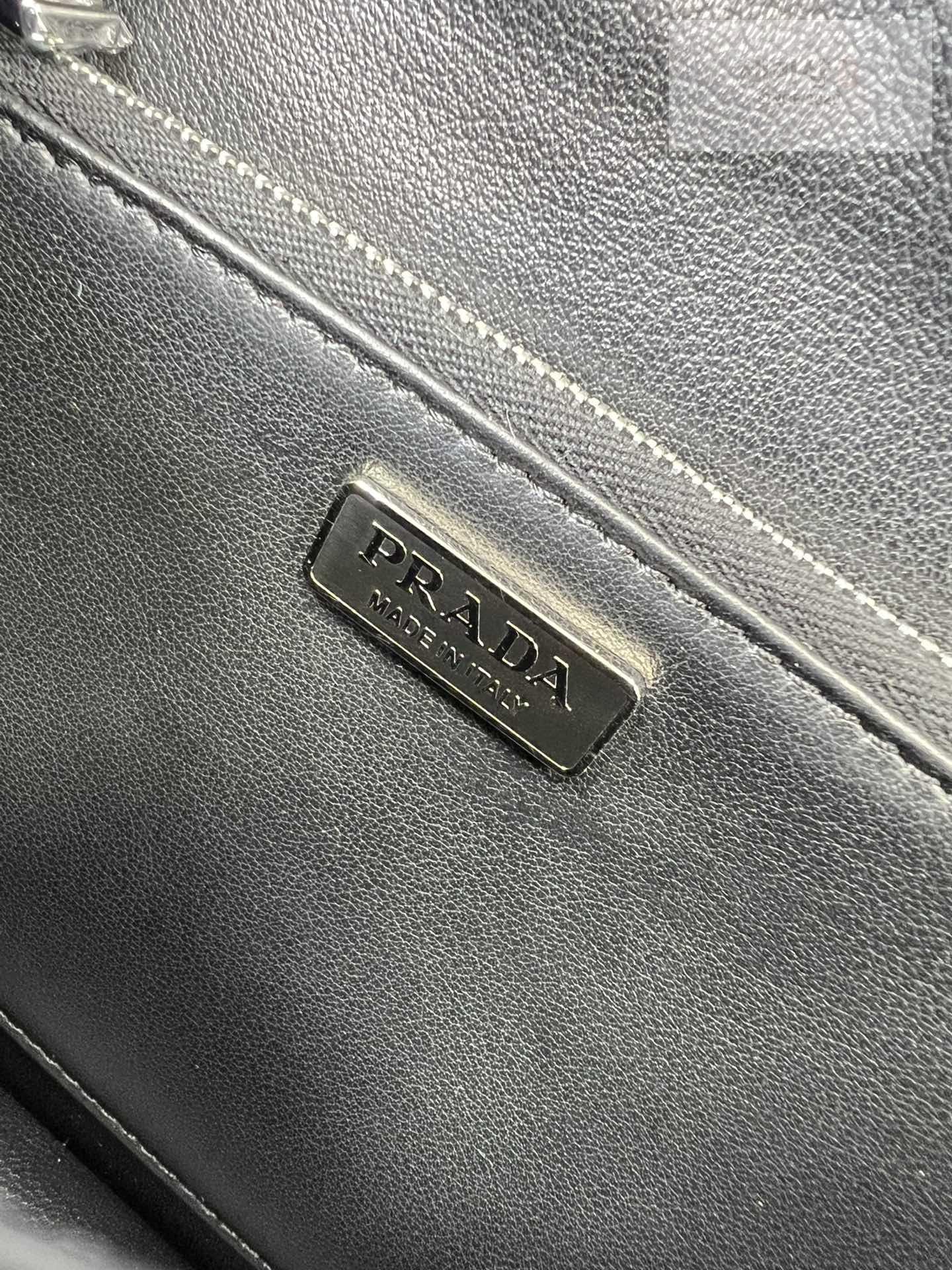 P R A D A Prada Emblem Brushed Leather Bag Bag 16번 이미지