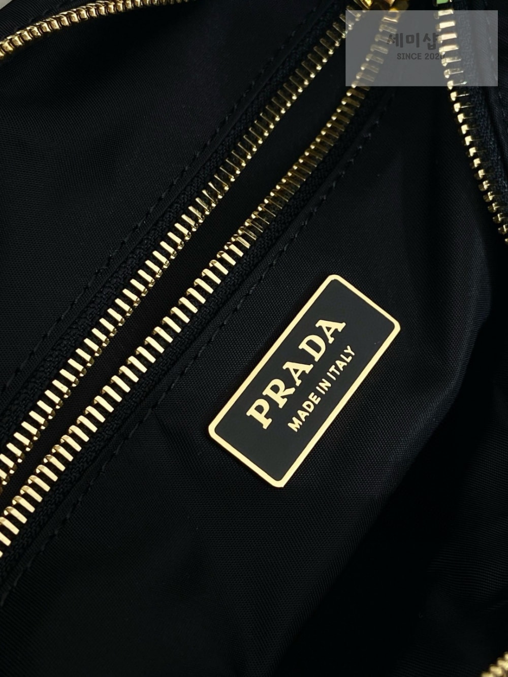 P R A D A Prada Explore Large Re-Nylon And Leather Bag 6번 이미지