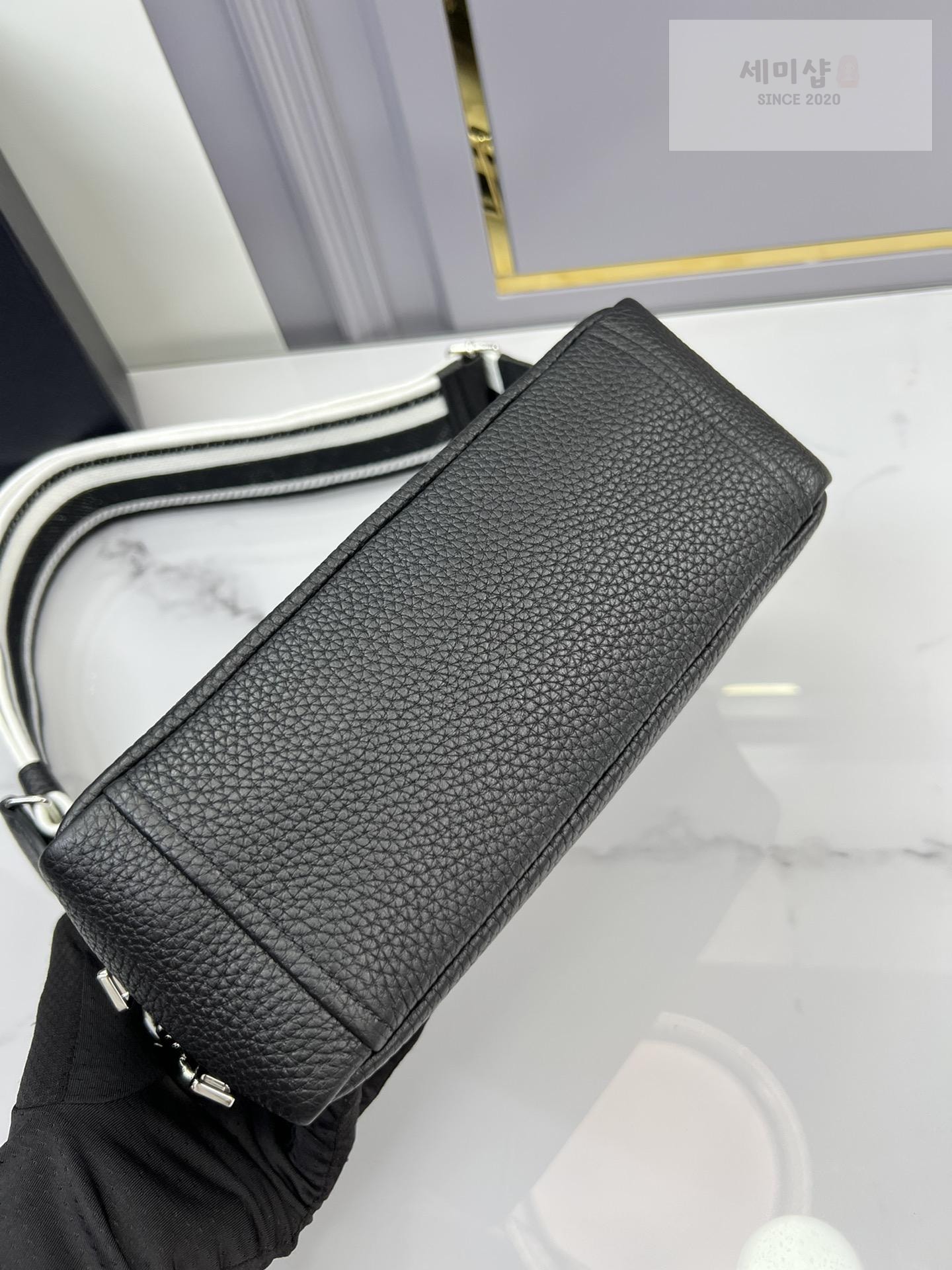 P R A D A Prada Flou Shoulder Bag 15번 이미지