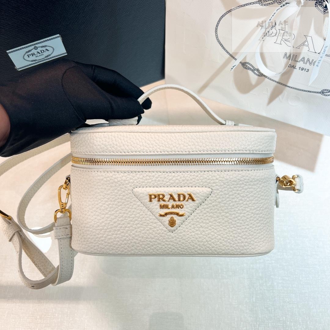 P R A D A Prada Leather Mini Bag 23번 이미지