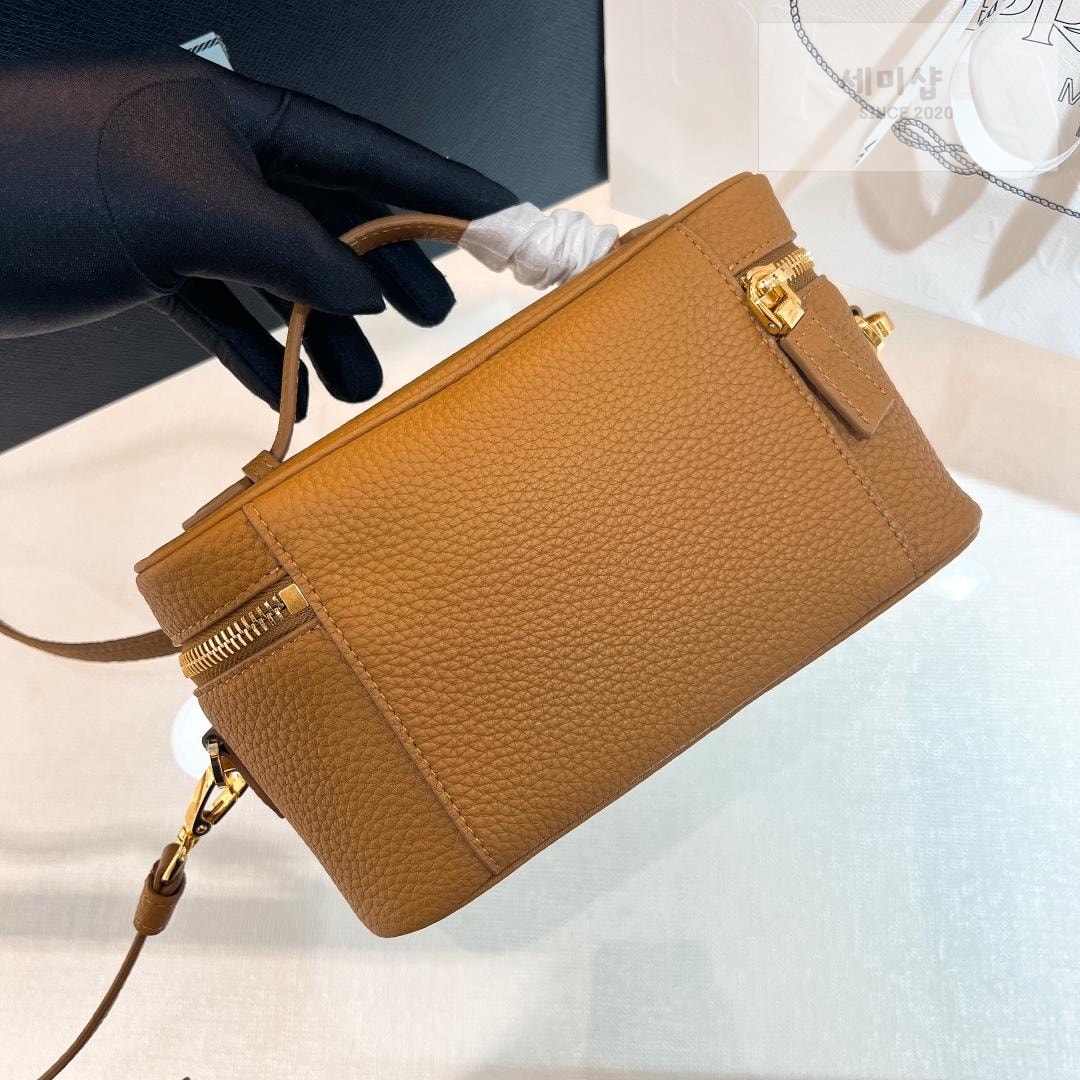 P R A D A Prada Leather Mini Bag 5번 이미지