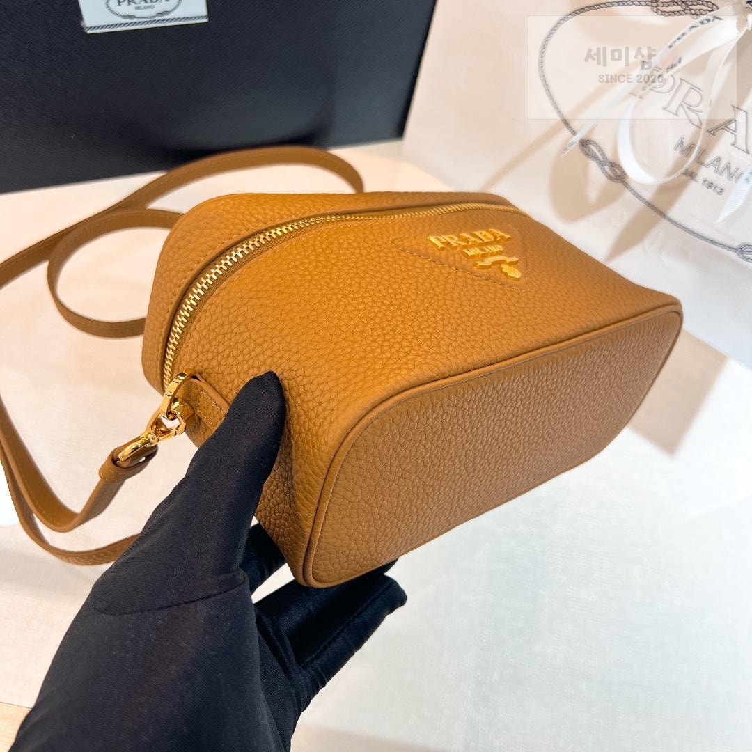 P R A D A Prada Leather Mini Bag 7번 이미지
