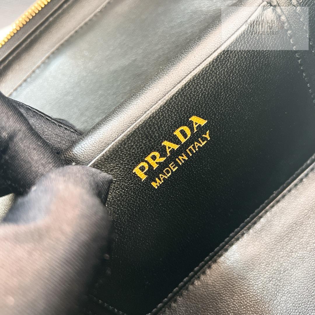 P R A D A Prada Leather Mini Bag 19번 이미지
