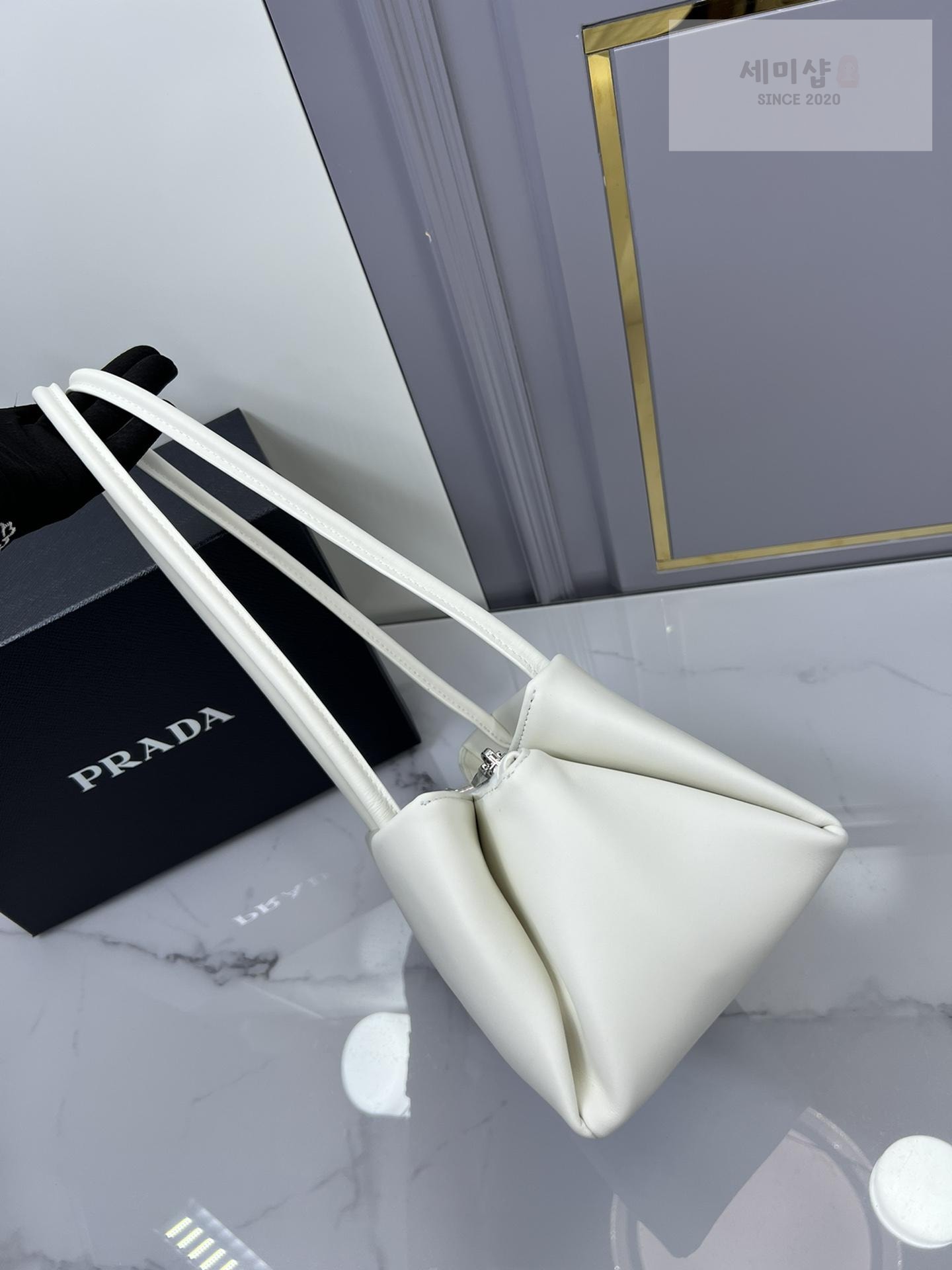 P R A D A Prada Leather Mini Bag Bag 3번 이미지