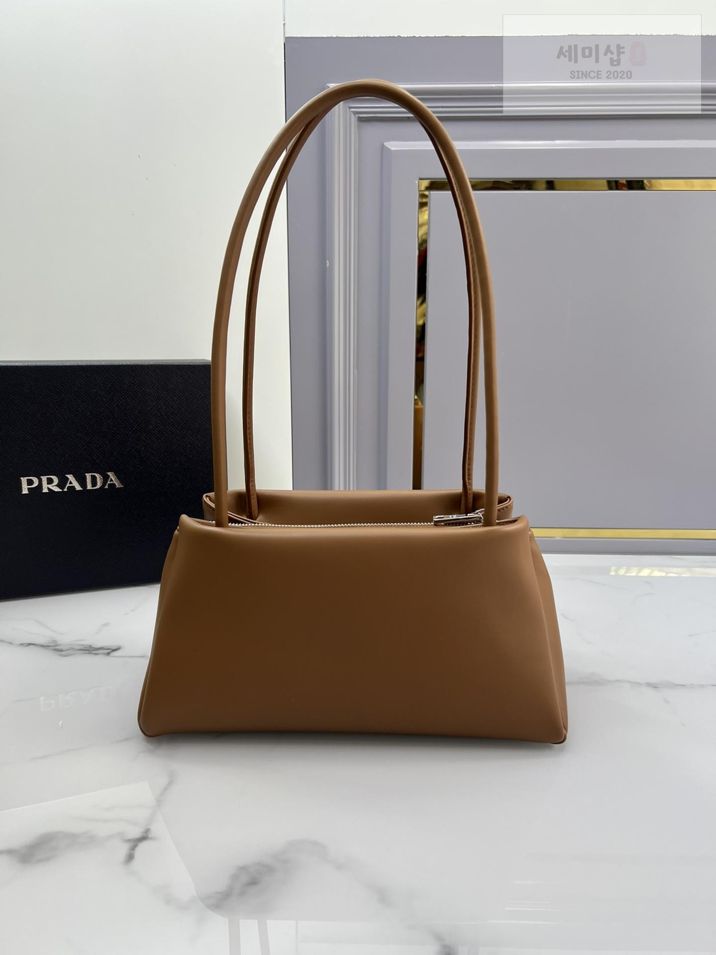 P R A D A Prada Leather Mini Bag Bag 9번 이미지