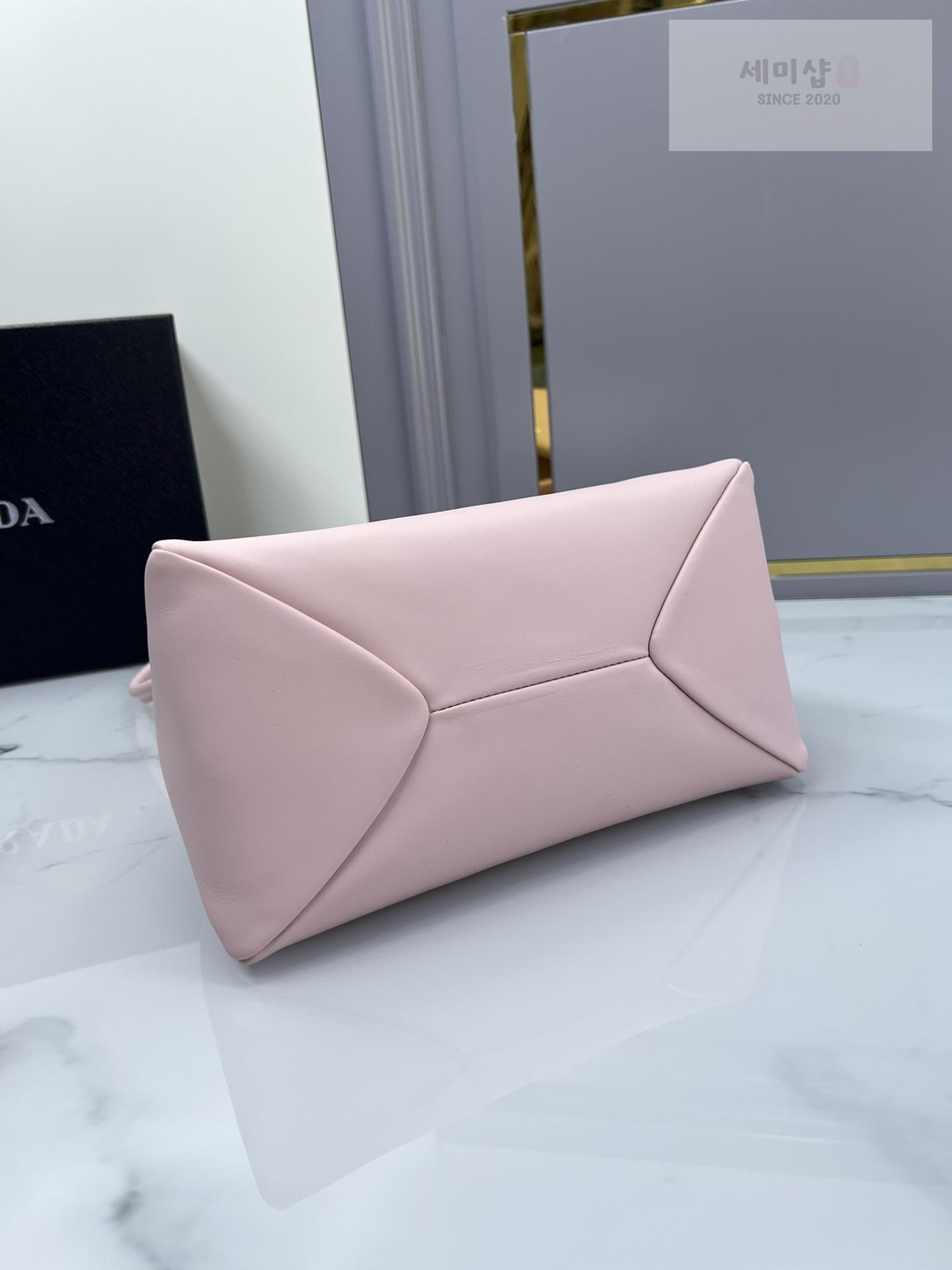 P R A D A Prada Leather Mini Bag Bag 16번 이미지