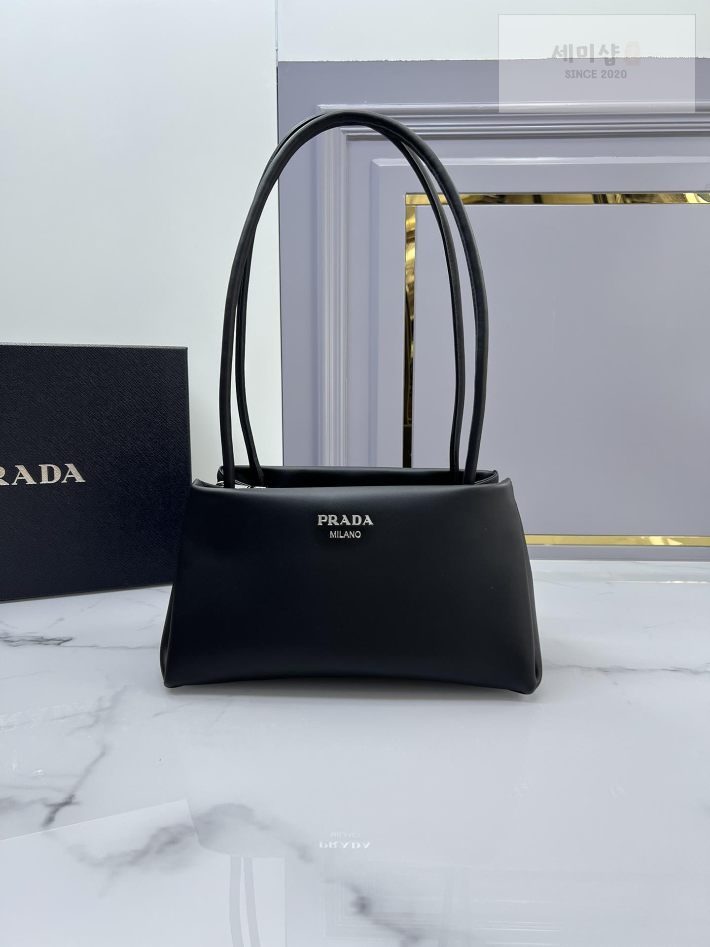 P R A D A Prada Leather Mini Bag Bag 29번 이미지