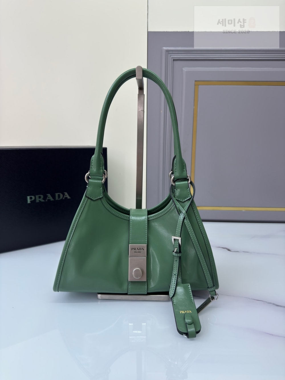 P R A D A Prada Leather Tote Bag 1번 이미지