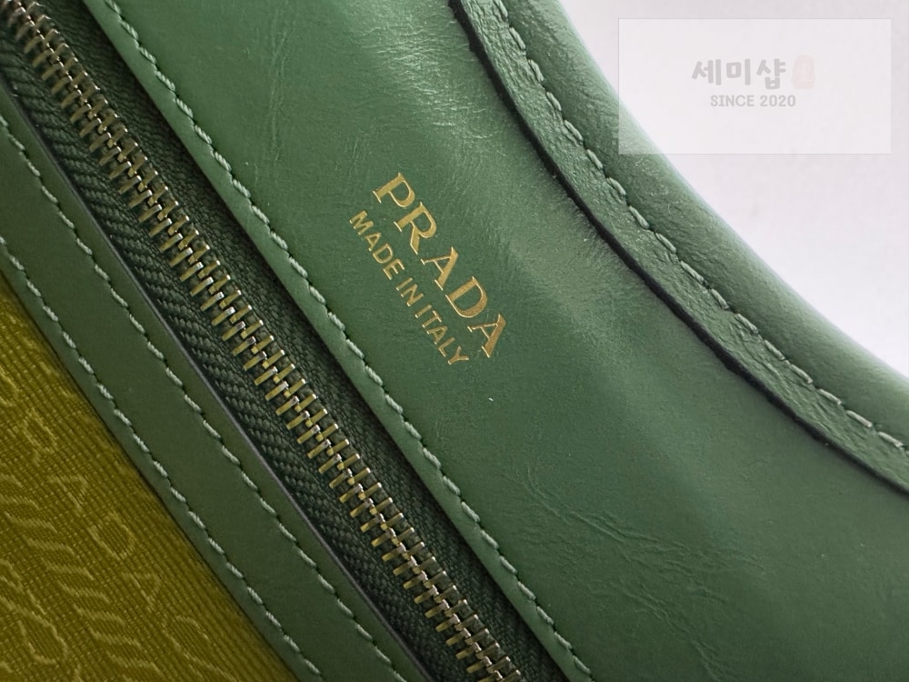 P R A D A Prada Leather Tote Bag 7번 이미지