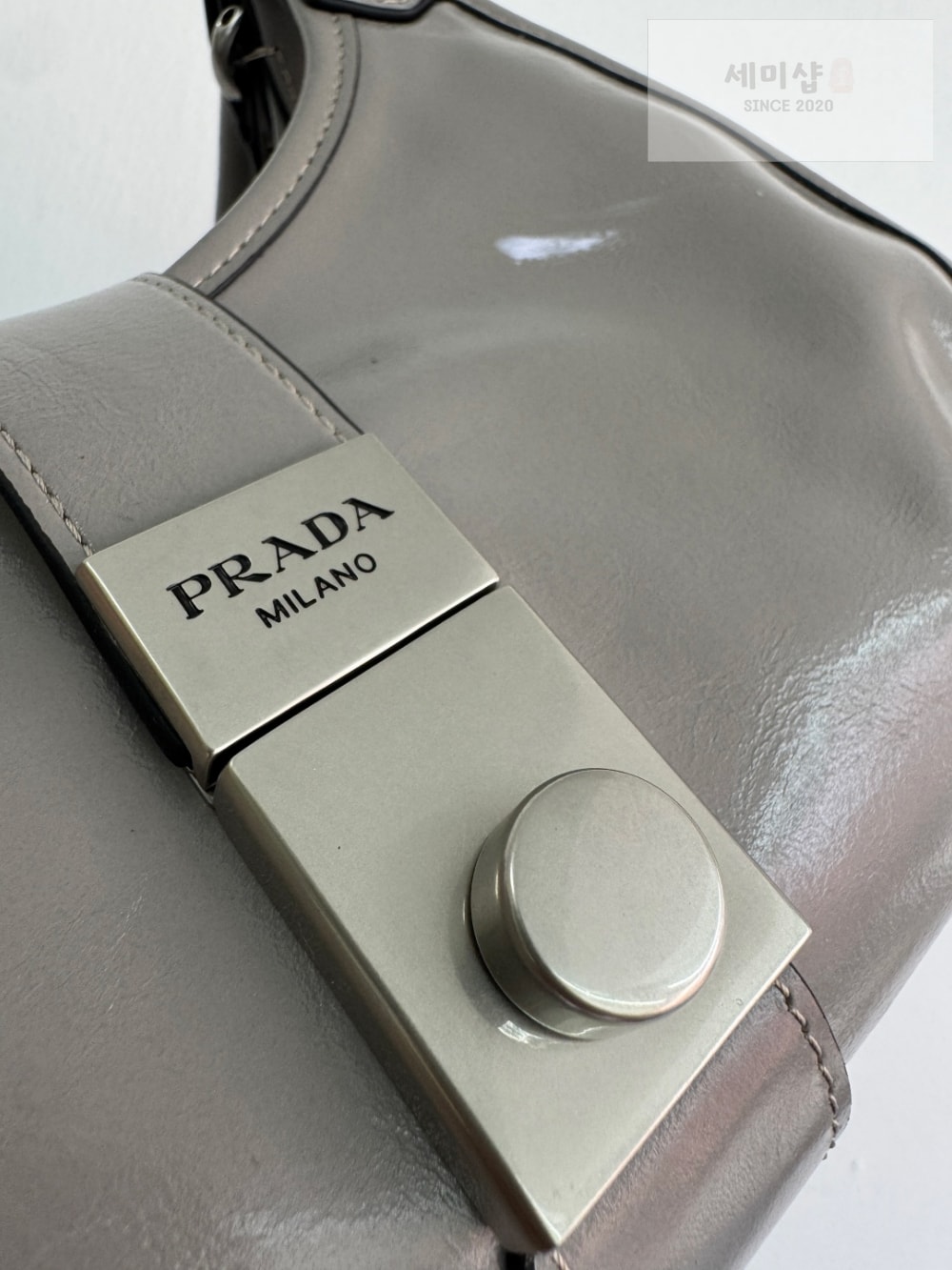 P R A D A Prada Leather Tote Bag 11번 이미지