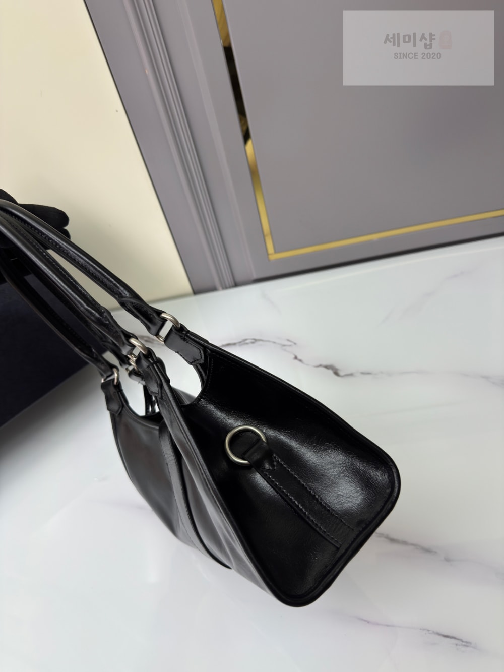 P R A D A Prada Leather Tote Bag 33번 이미지