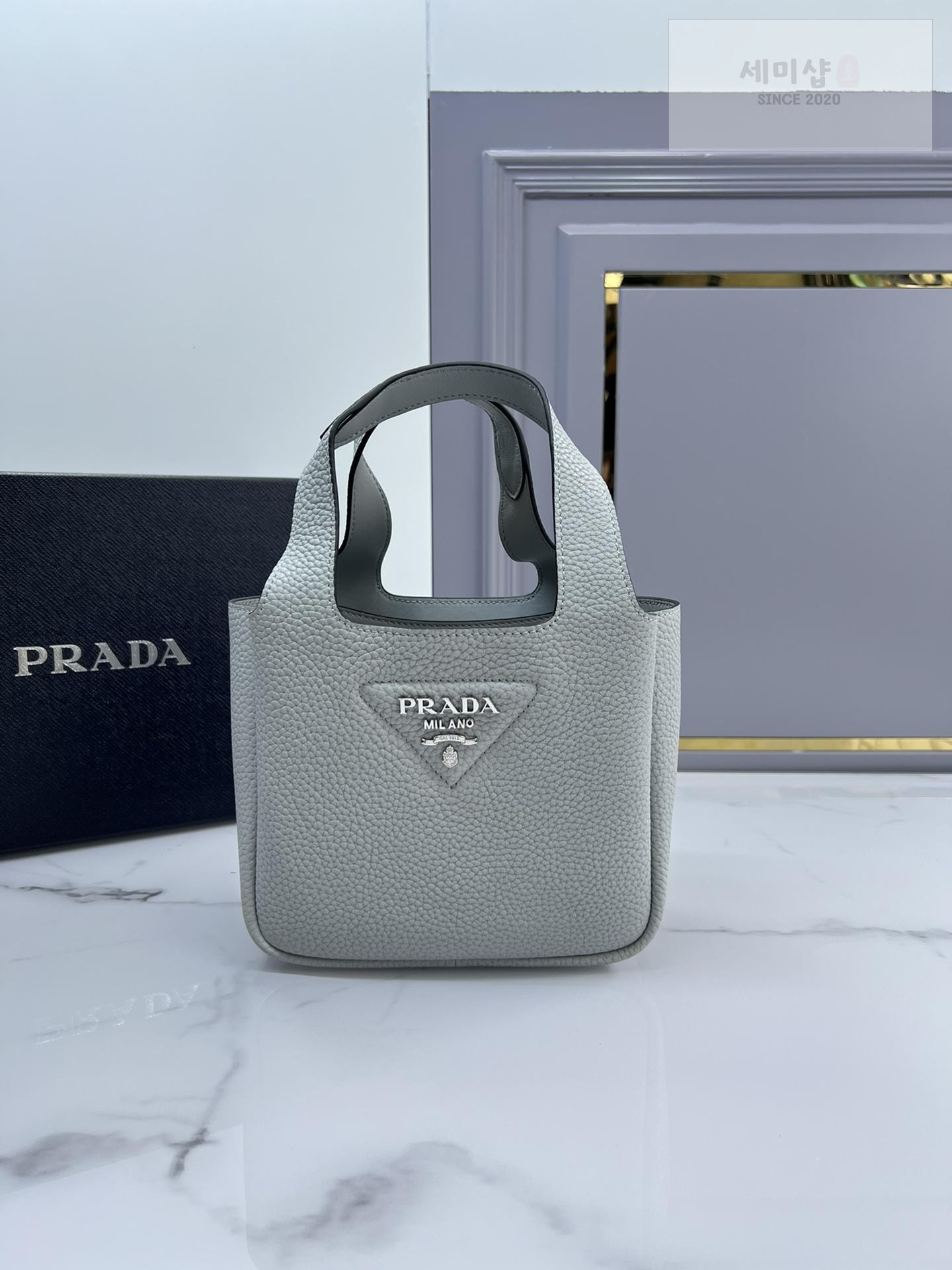P R A D A Prada Mini Tote Bag 1번 이미지