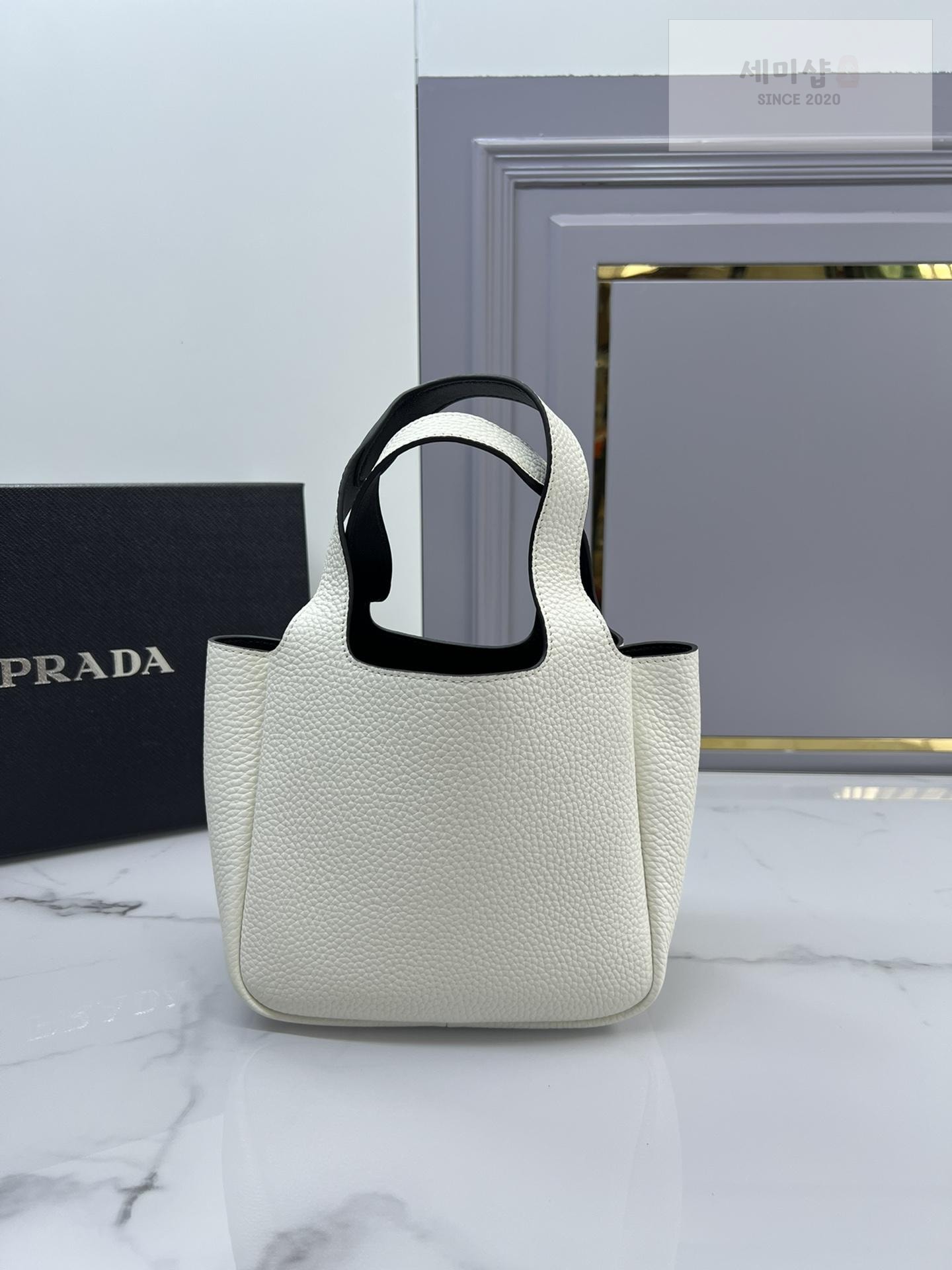 P R A D A Prada Mini Tote Bag 9번 이미지