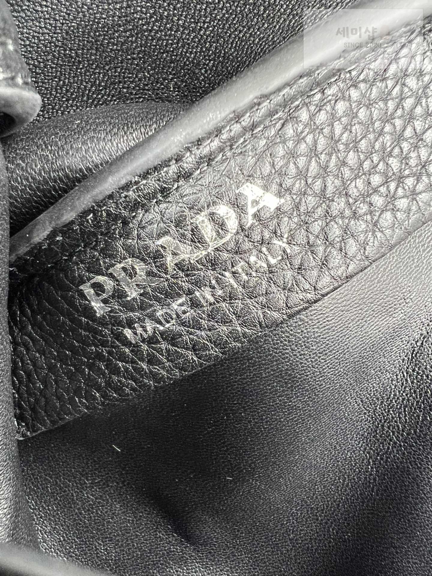 P R A D A Prada Mini Tote Bag 23번 이미지