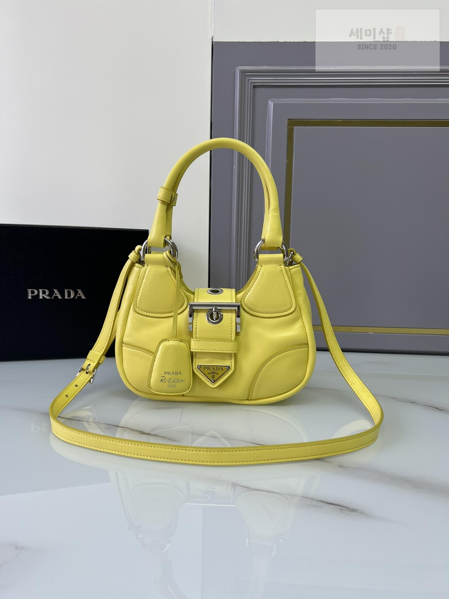 P R A D A Prada Moon Re-nylon and Leather Bag Bag 35번 이미지