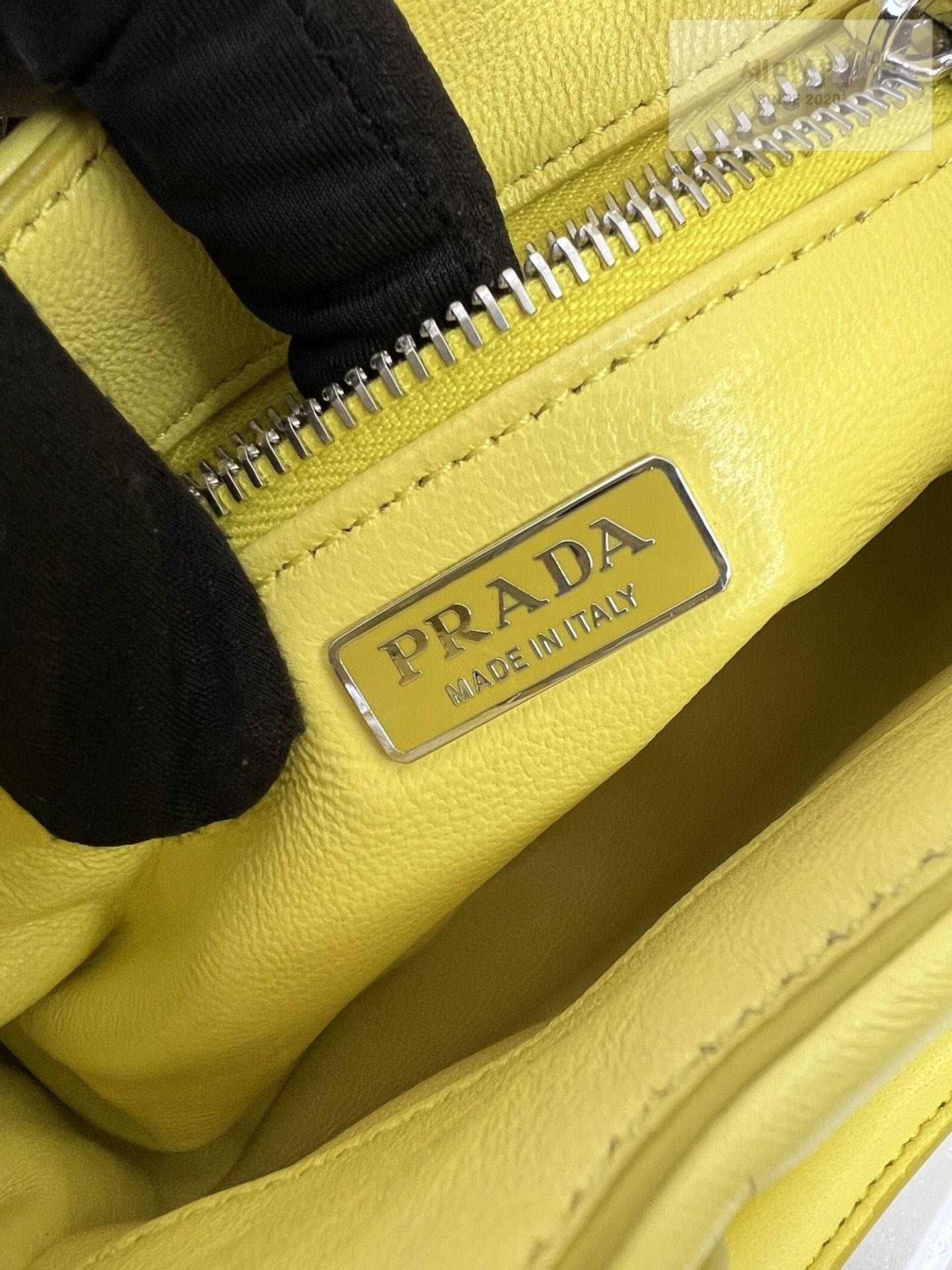 P R A D A Prada Moon Re-nylon and Leather Bag Bag 4번 이미지
