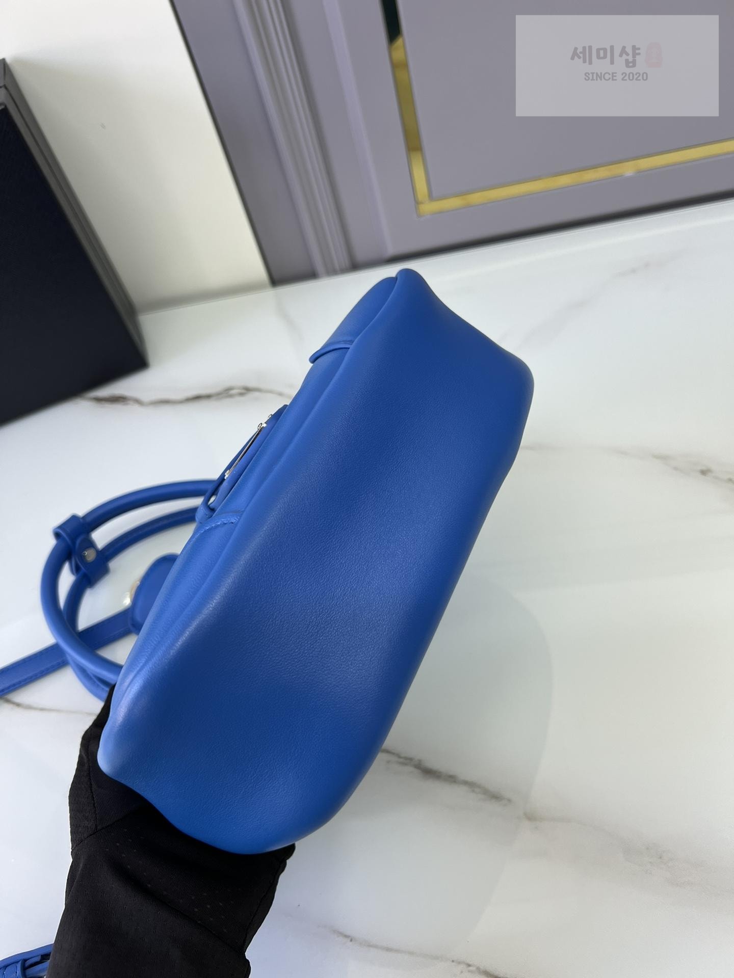 P R A D A Prada Moon Re-nylon and Leather Bag Bag 9번 이미지