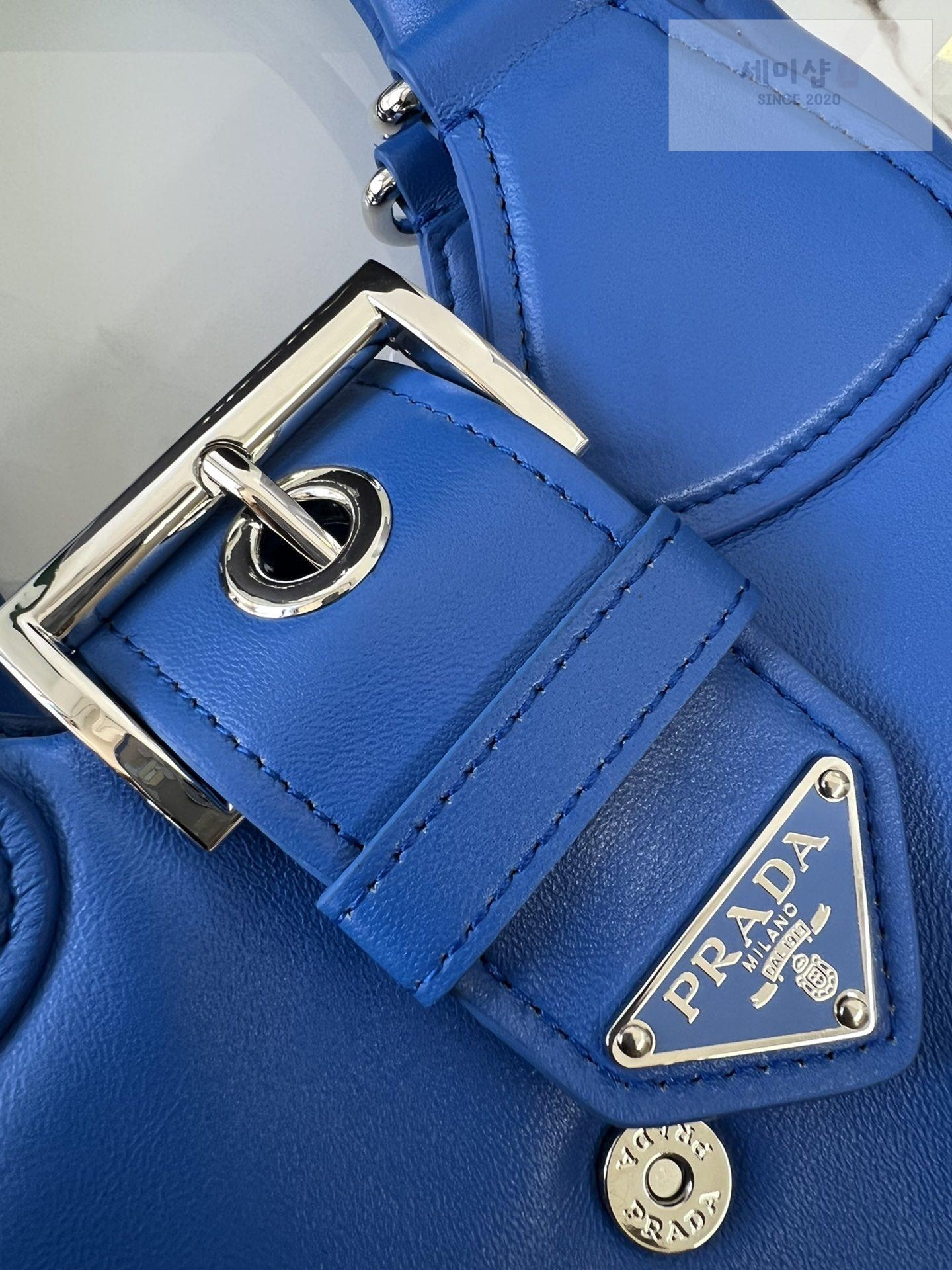 P R A D A Prada Moon Re-nylon and Leather Bag Bag 40번 이미지