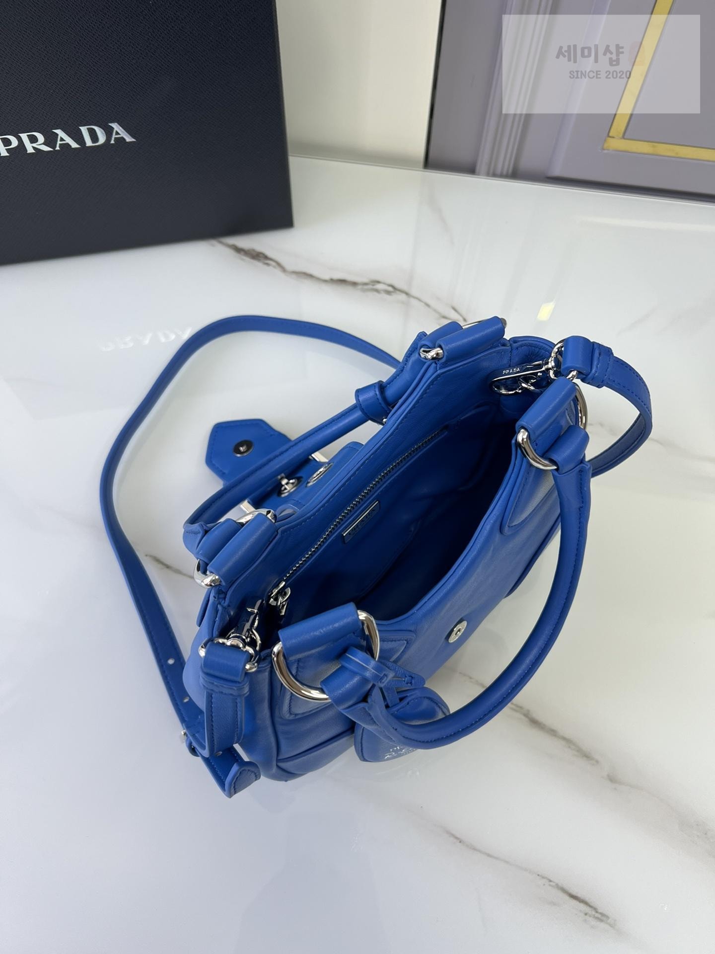 P R A D A Prada Moon Re-nylon and Leather Bag Bag 10번 이미지