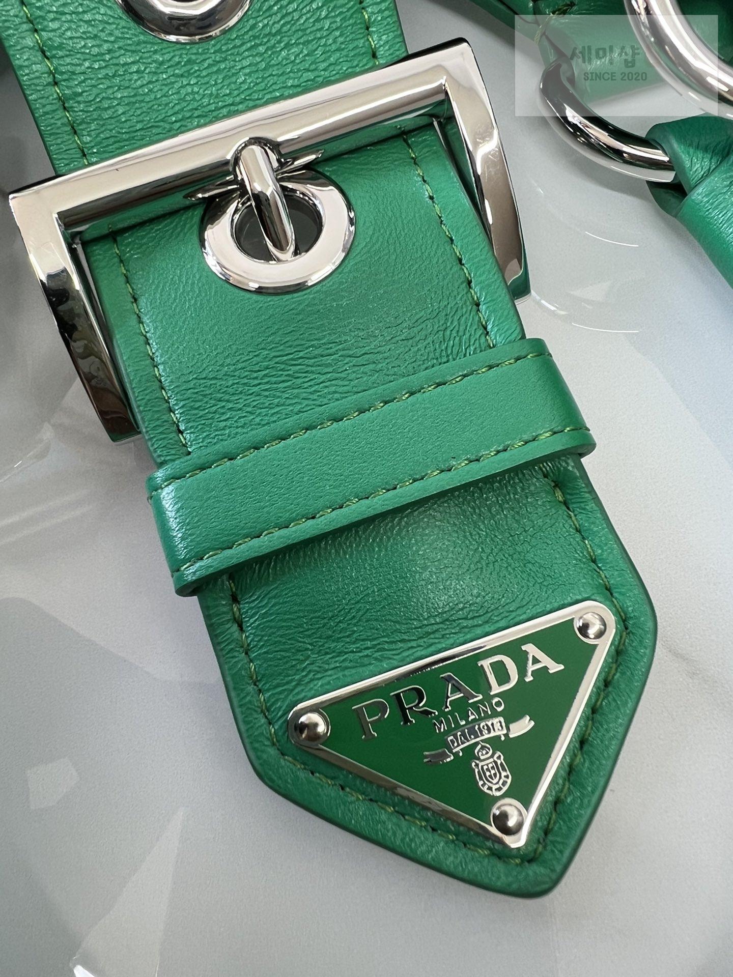 P R A D A Prada Moon Re-nylon and Leather Bag Bag 16번 이미지