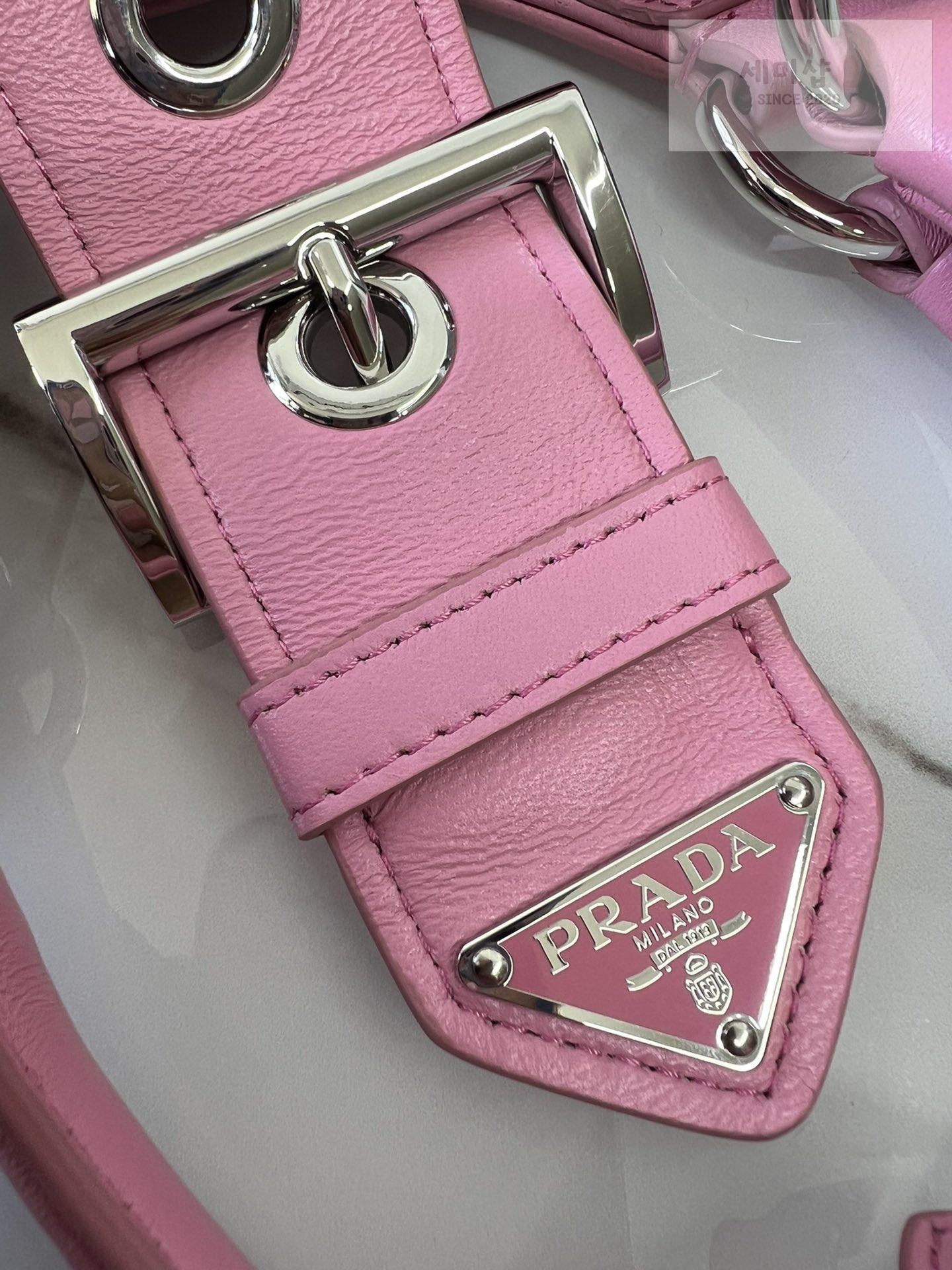 P R A D A Prada Moon Re-nylon and Leather Bag Bag 23번 이미지