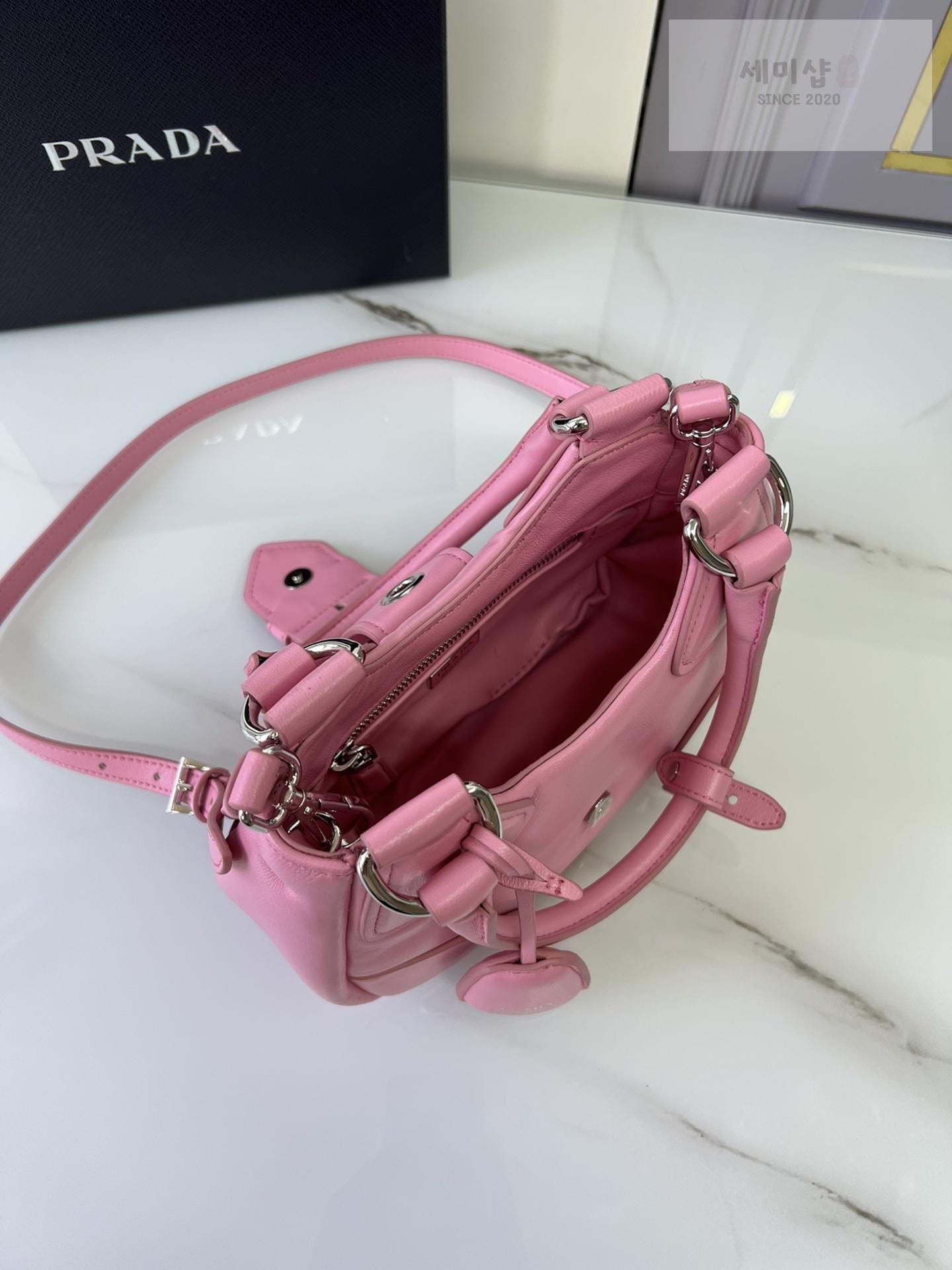 P R A D A Prada Moon Re-nylon and Leather Bag Bag 24번 이미지