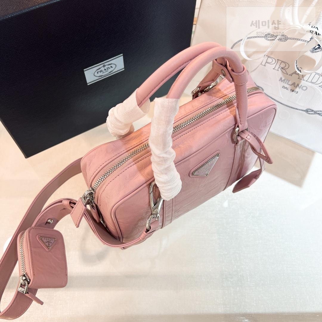 P R A D A Prada Nappa Antique Leather Top Handle Bag 5번 이미지