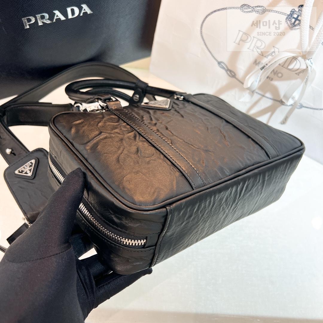 P R A D A Prada Nappa Antique Leather Top Handle Bag 14번 이미지