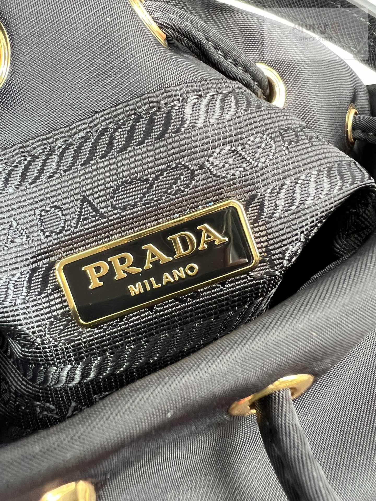 P R A D A Prada Nylon Bucket Bag 8번 이미지