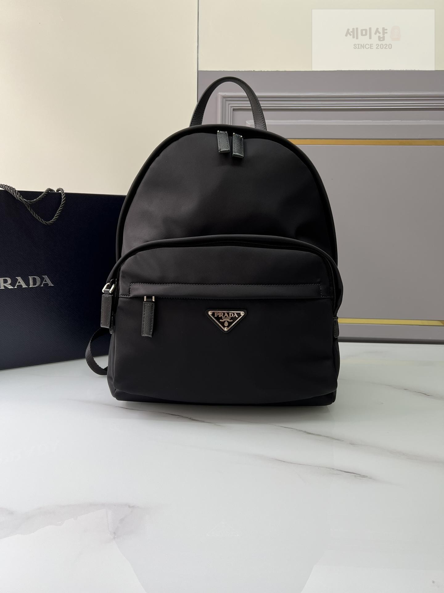P R A D A Prada Nylon Triangle Logo Backpack Bag 7번 이미지