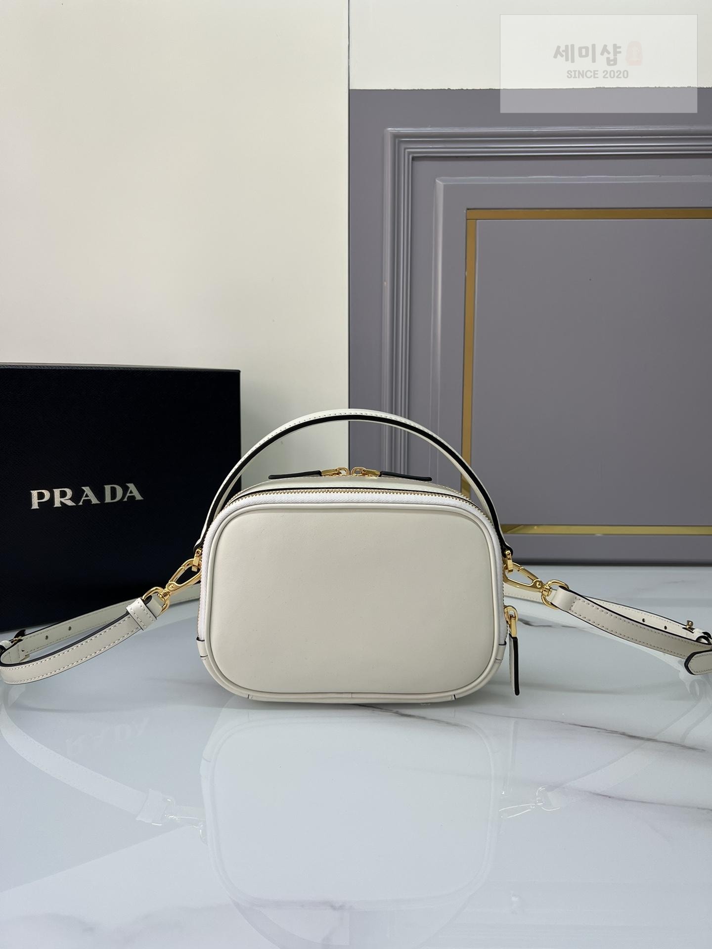 P R A D A Prada Odette Leather Mini Bag 7번 이미지