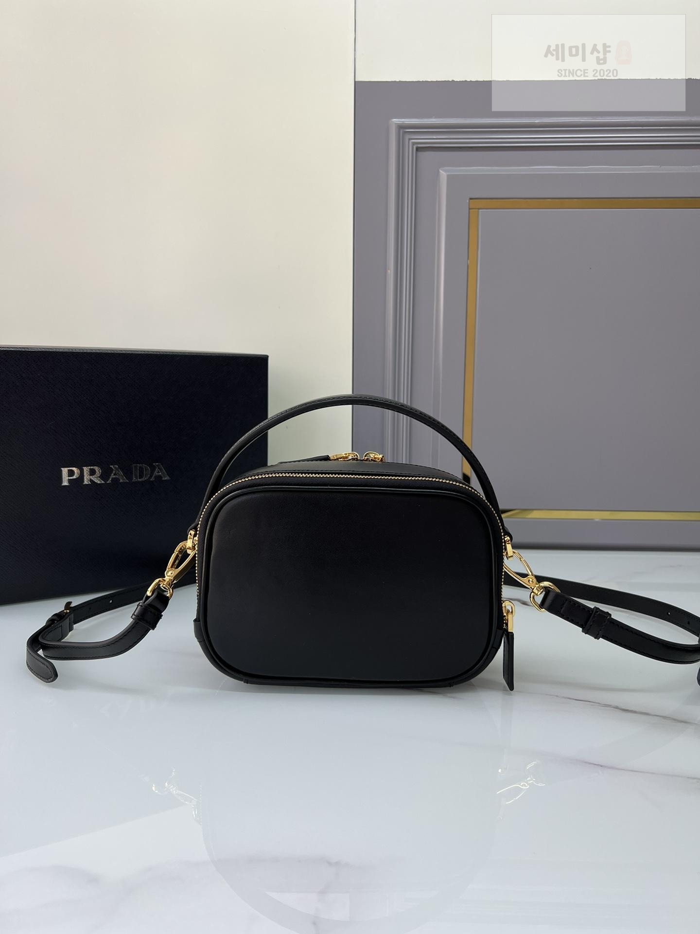 P R A D A Prada Odette Leather Mini Bag 14번 이미지