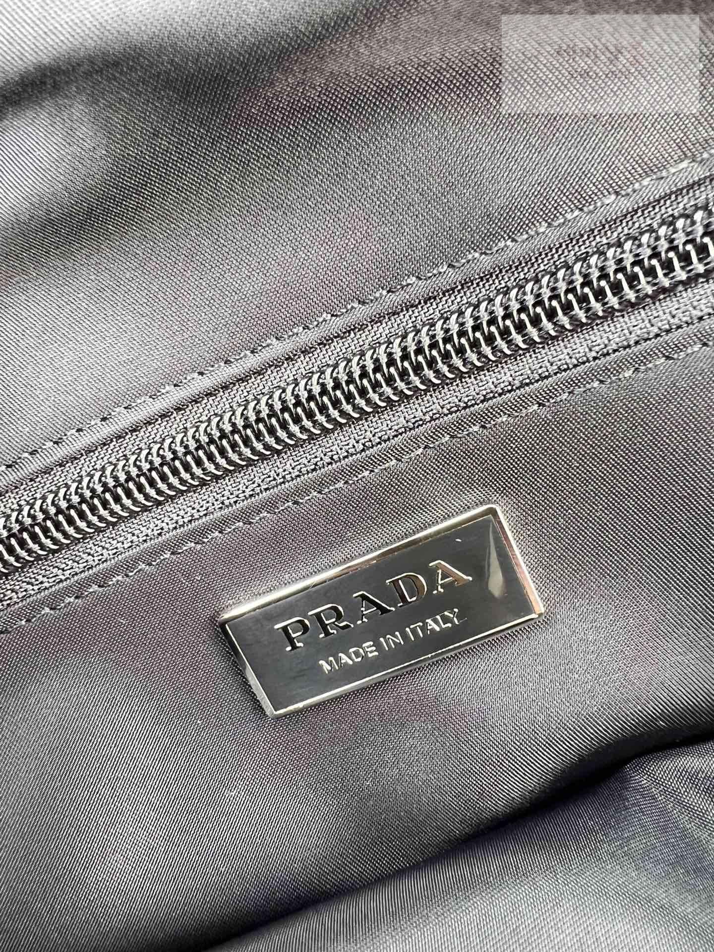 P R A D A Prada Padded Re - Nylon Shoulder Bag 7번 이미지