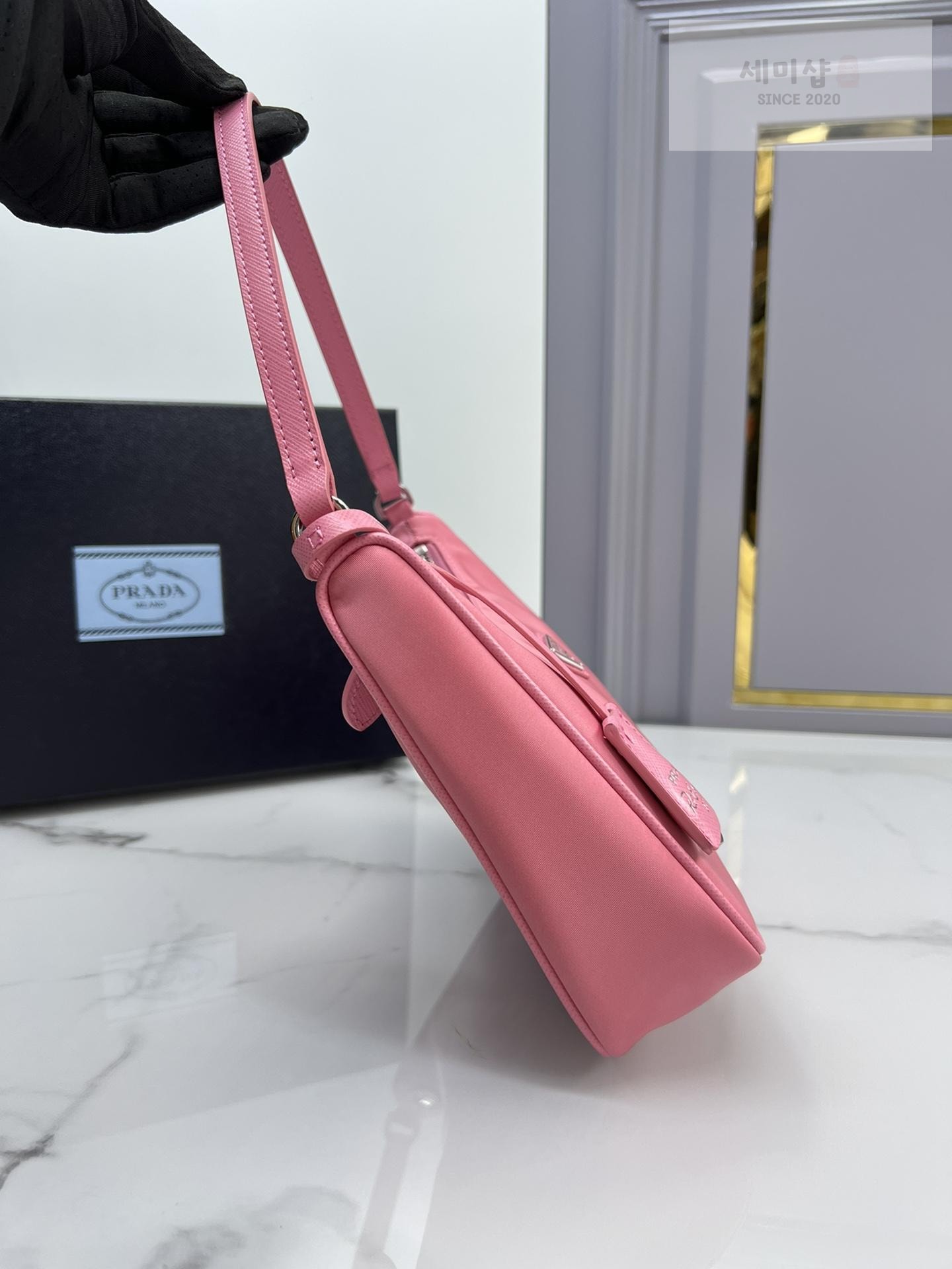 P R A D A Prada Re-Edition 2005 Nylon Shoulder Bag 2번 이미지