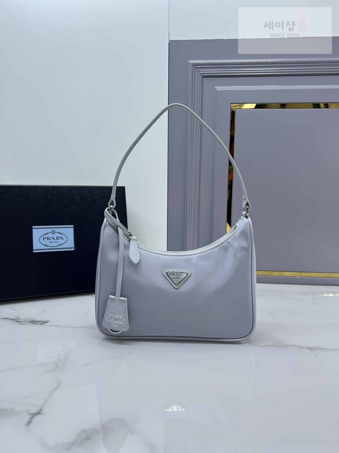 P R A D A Prada Re-Edition 2005 Nylon Shoulder Bag 8번 이미지