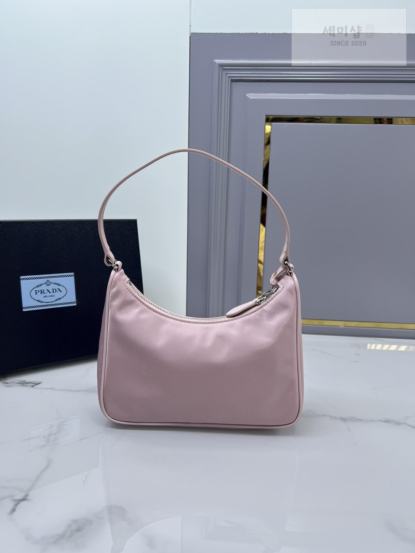 P R A D A Prada Re-Edition 2005 Nylon Shoulder Bag 15번 이미지