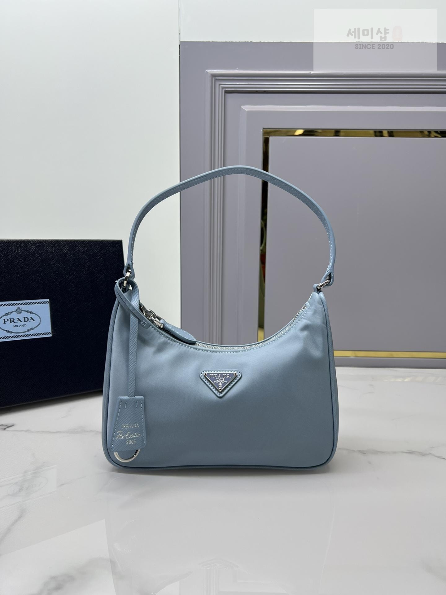 P R A D A Prada Re-Edition 2005 Nylon Shoulder Bag 17번 이미지