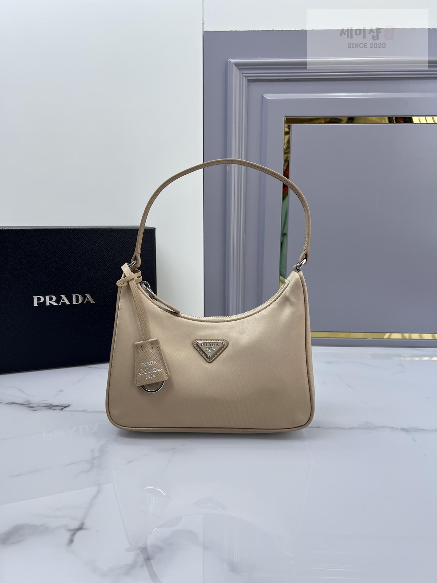 P R A D A Prada Re-Edition 2005 Nylon Shoulder Bag 28번 이미지