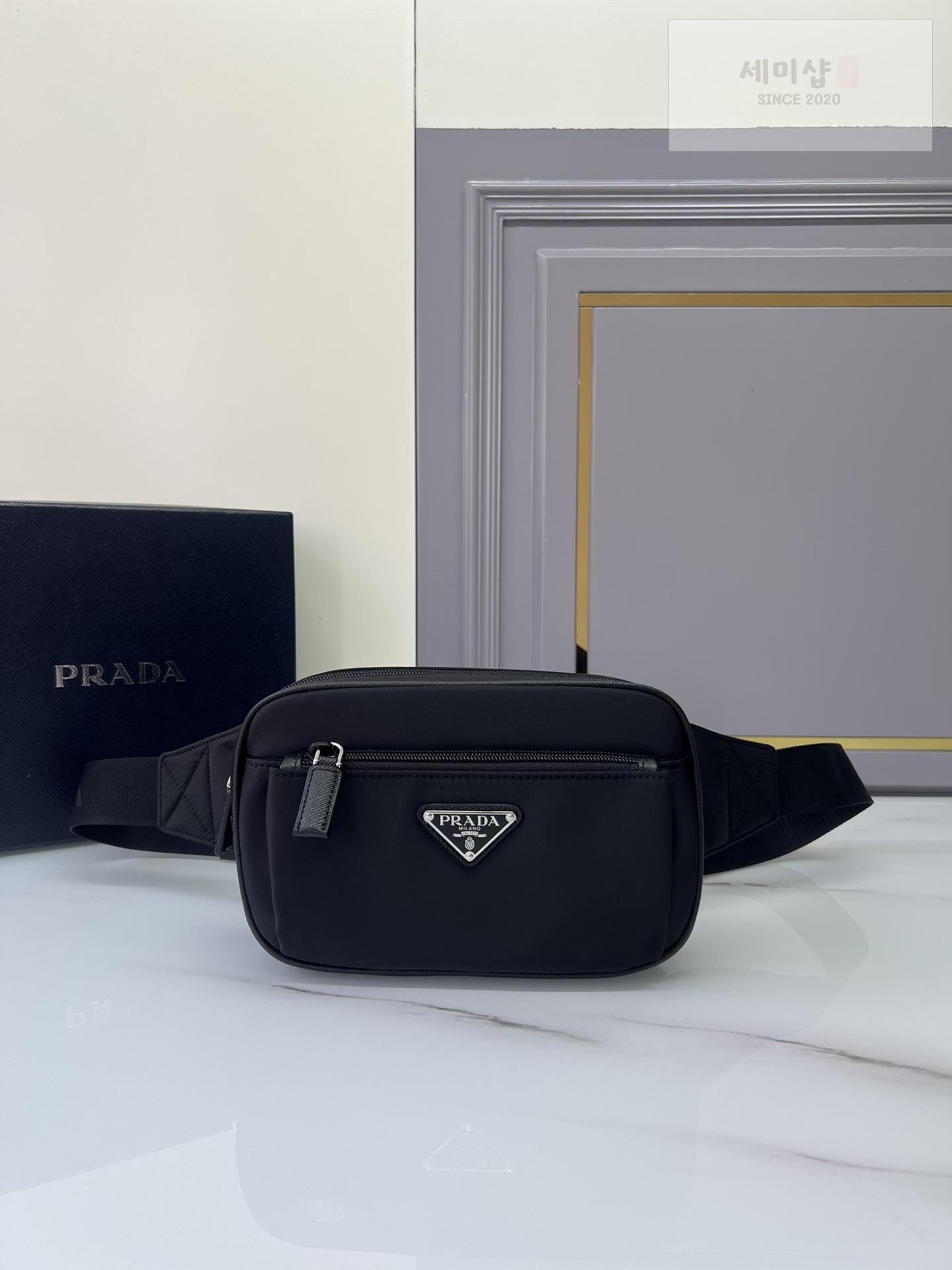 P R A D A Prada Re - Nylon Belt Bag 1번 이미지
