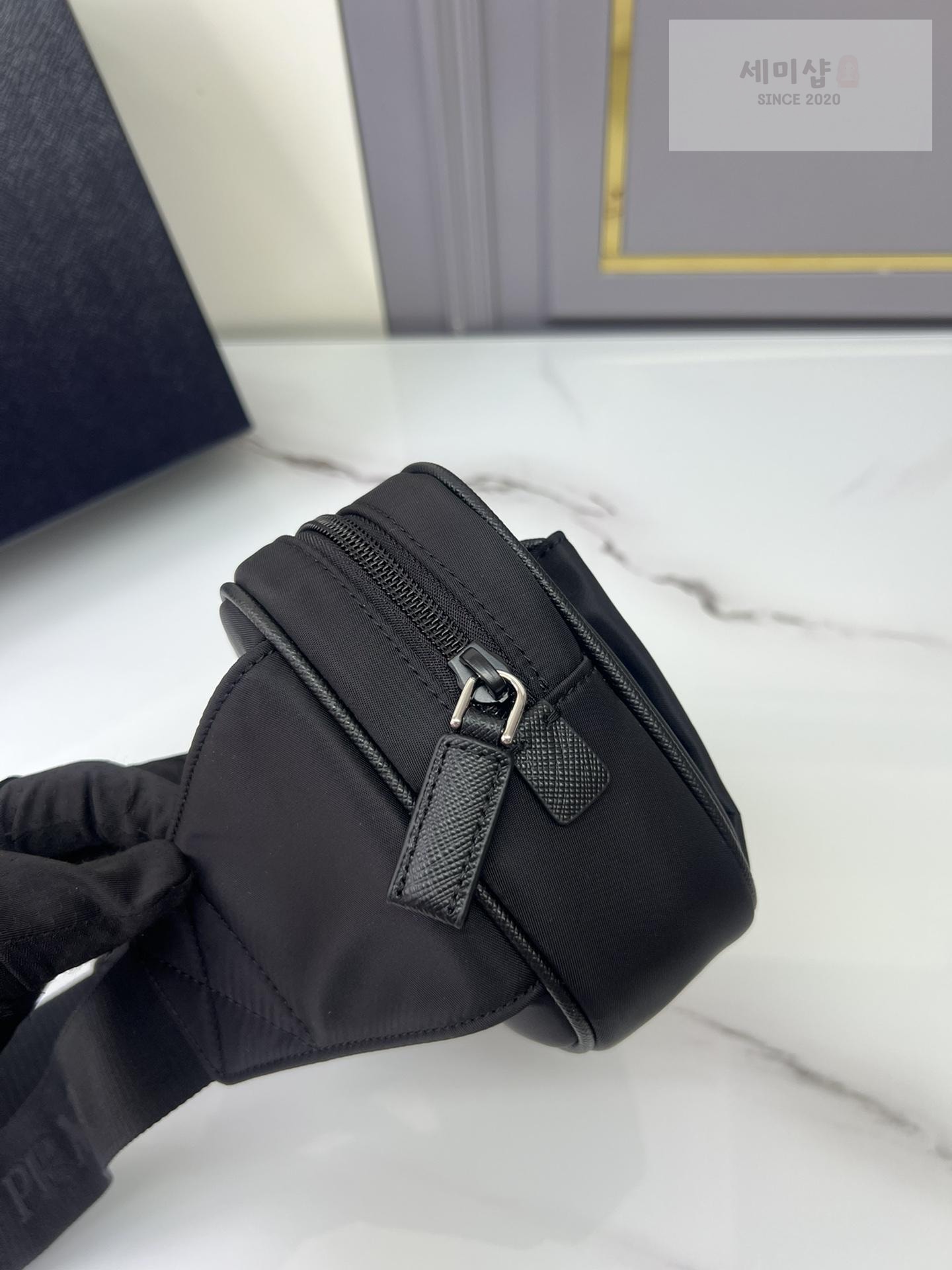 P R A D A Prada Re - Nylon Belt Bag 2번 이미지