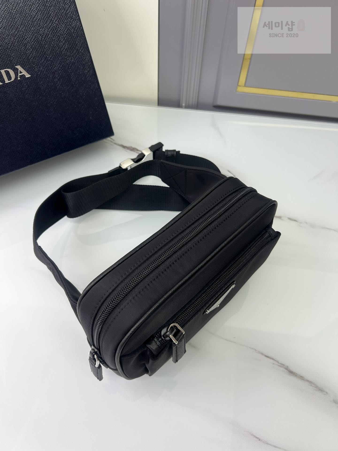 P R A D A Prada Re - Nylon Belt Bag 4번 이미지