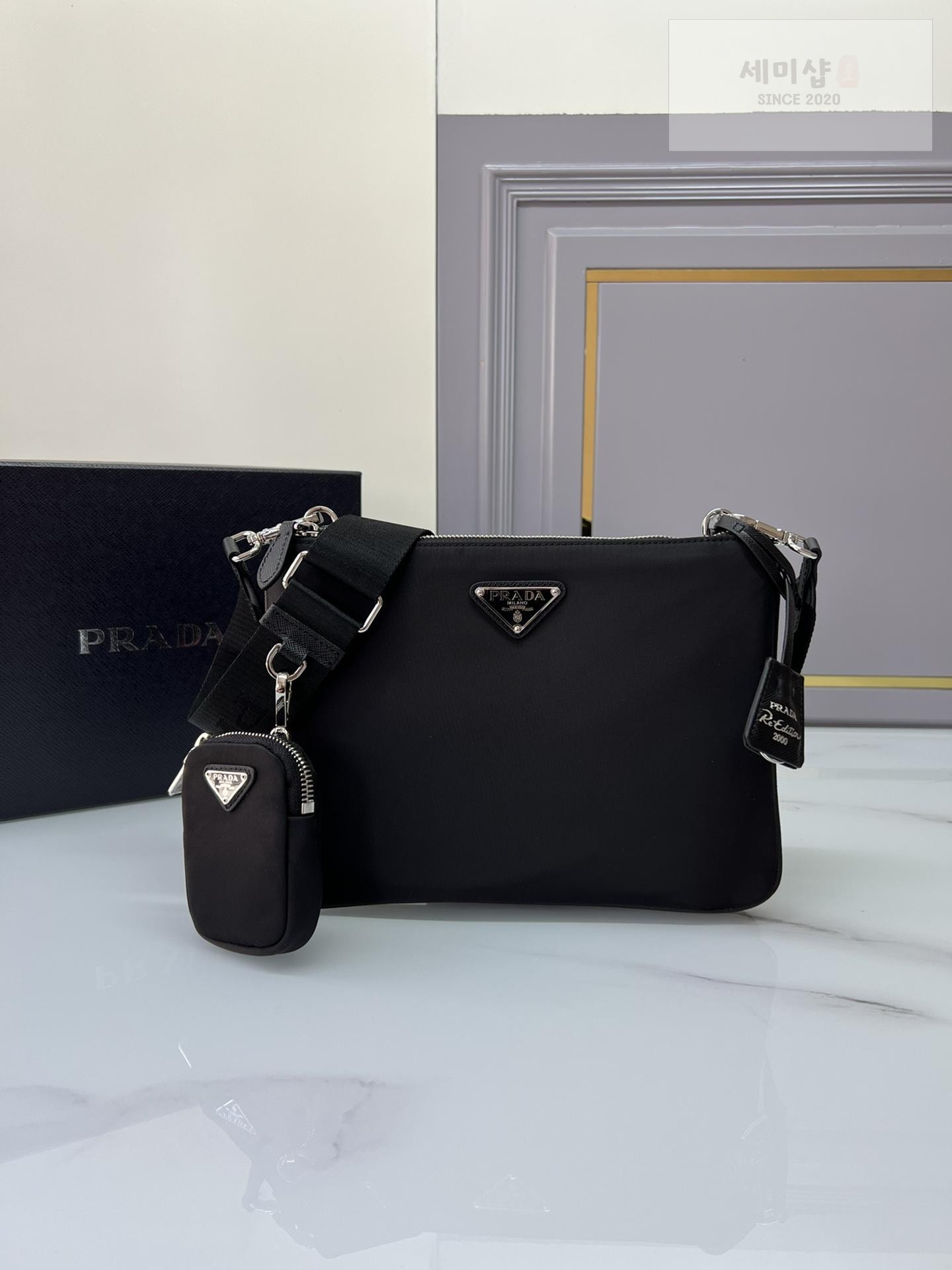 P R A D A Prada Re - Nylon Crossbody Bag 7번 이미지