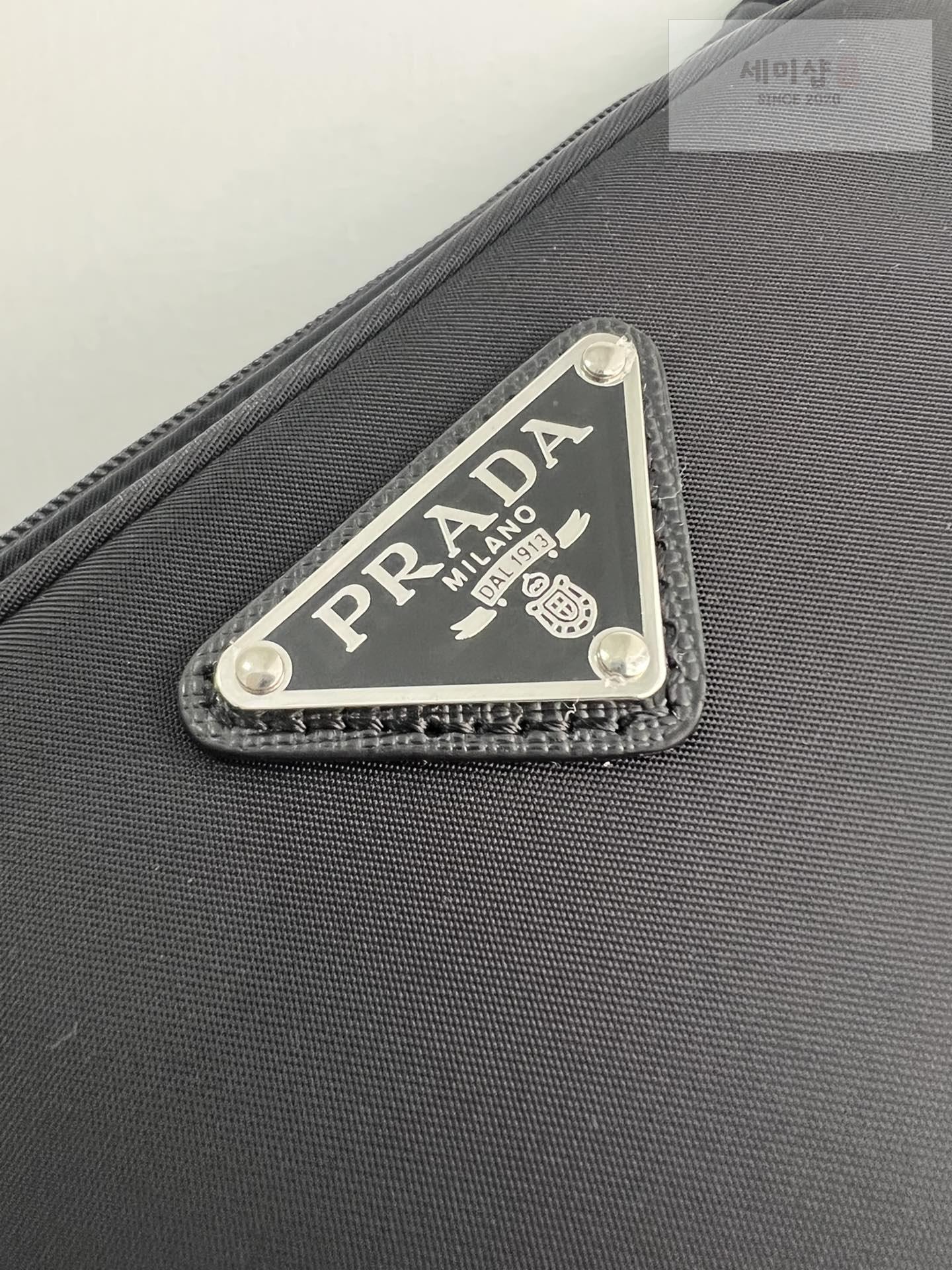 P R A D A Prada Re - Nylon Shoulder Bag 5번 이미지