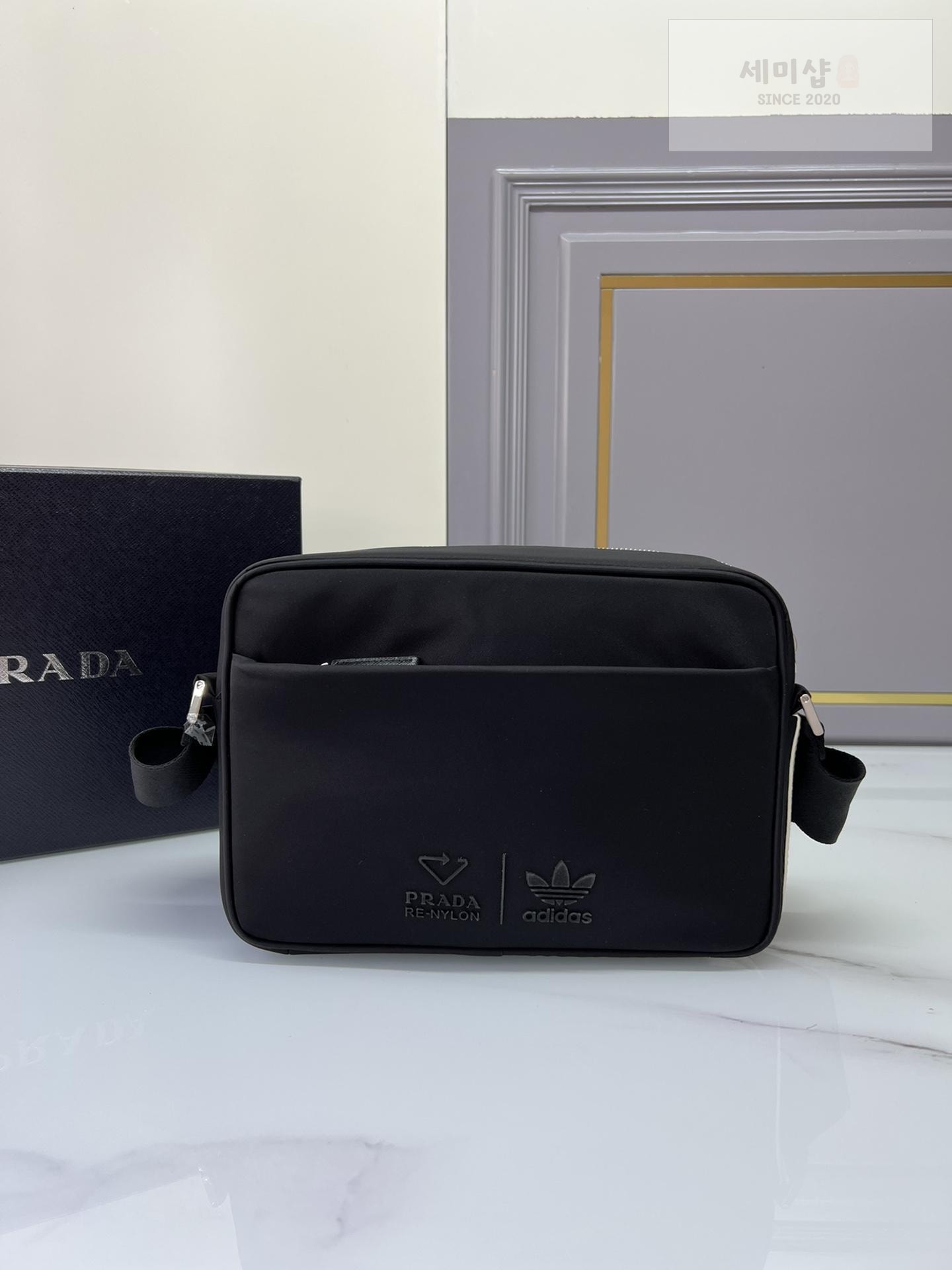 P R A D A Prada Re - Nylon x Adidas Shoulder Bag 1번 이미지