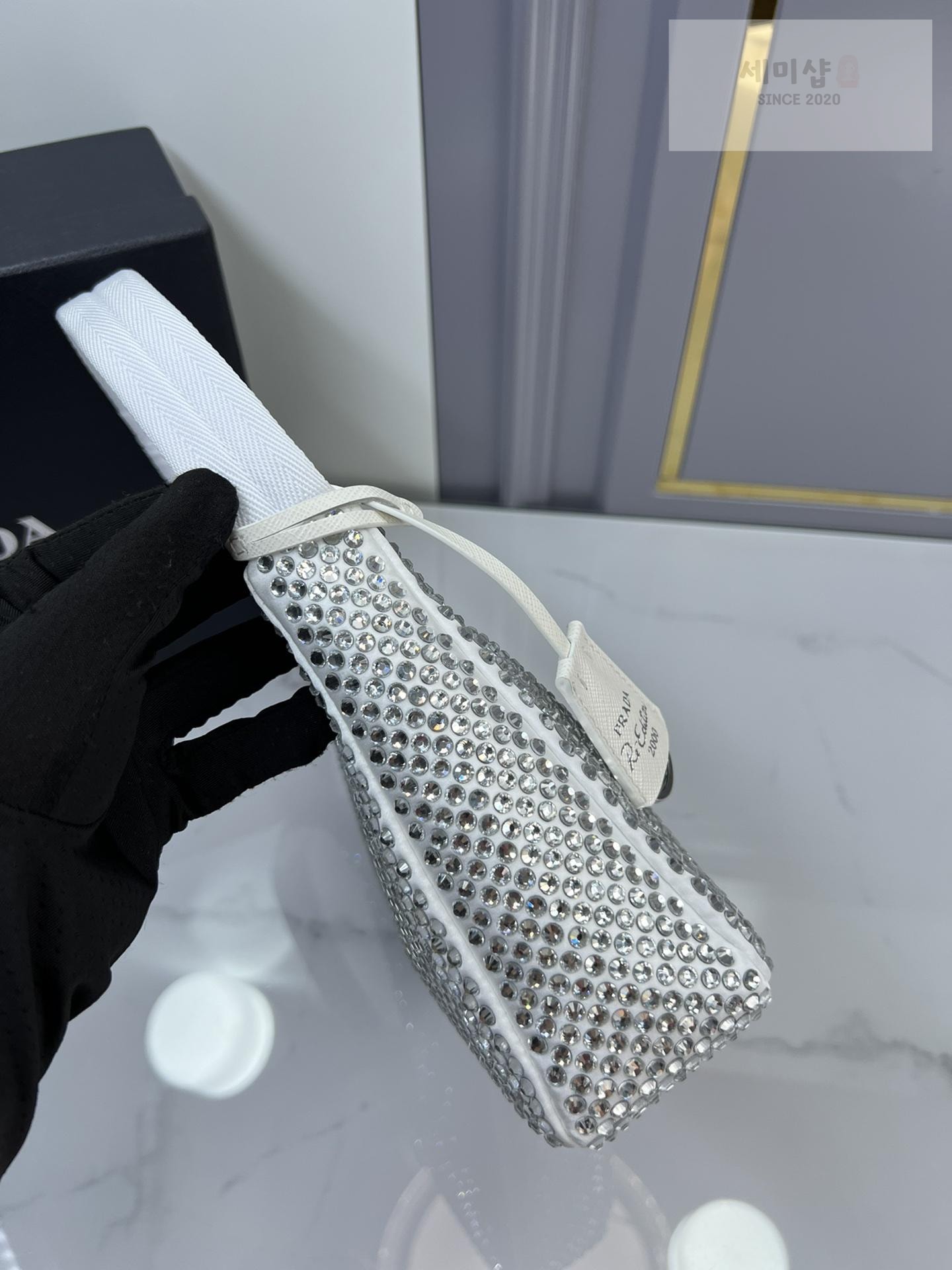 P R A D A Prada Rhinestones Re - Edition Soulder Bag 2번 이미지
