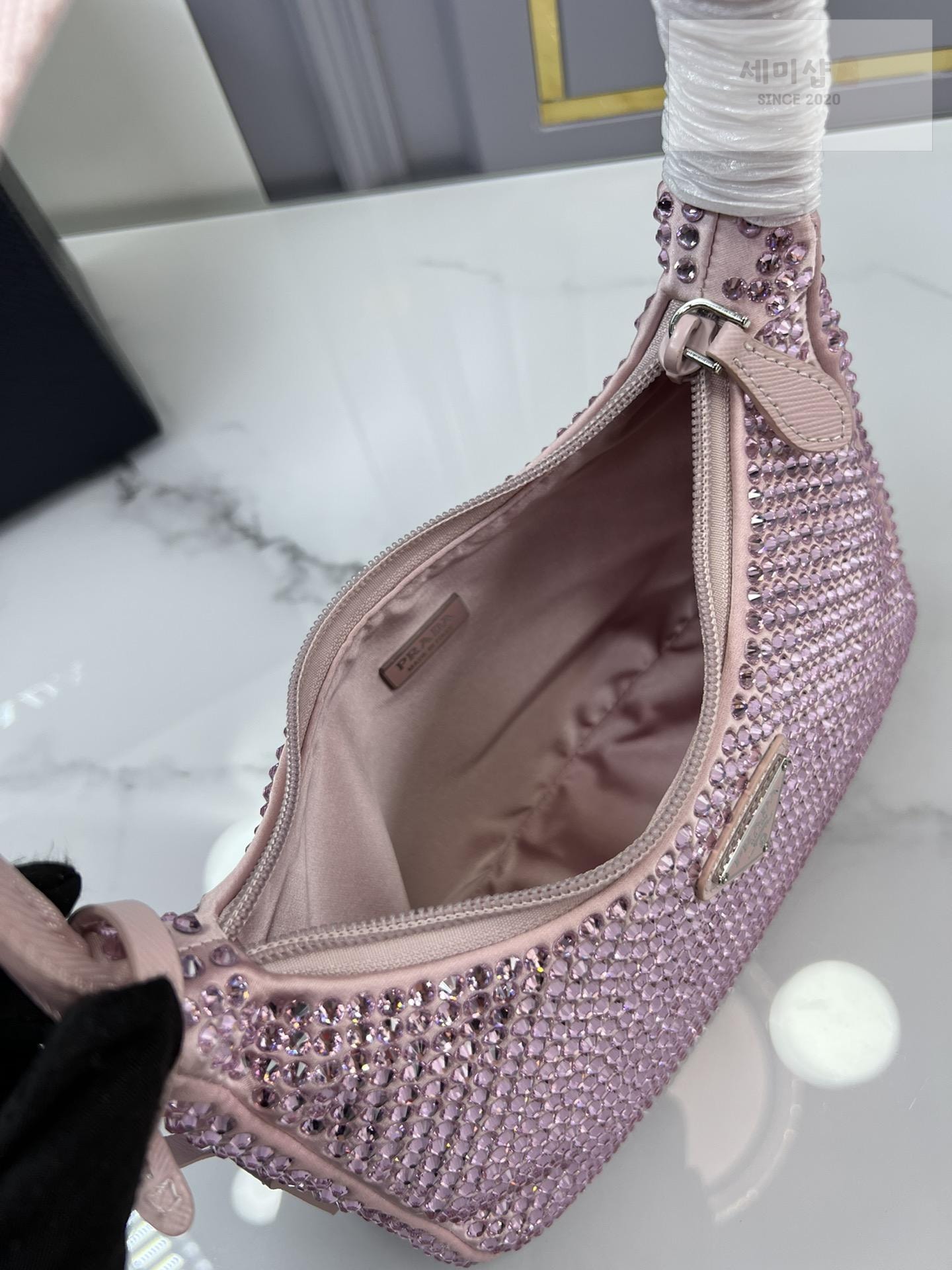 P R A D A Prada Rhinestones Re - Edition Soulder Bag 9번 이미지