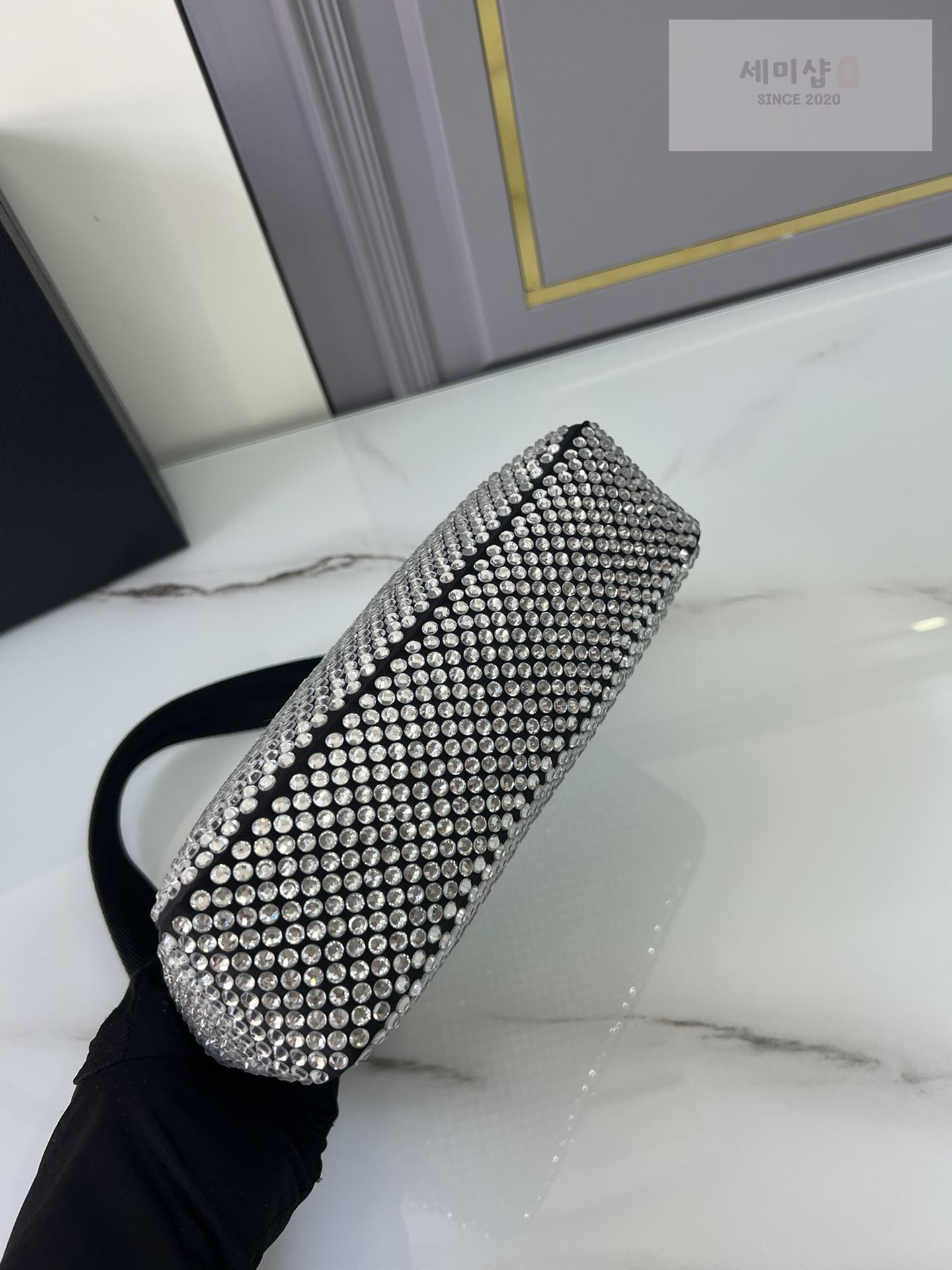 P R A D A Prada Rhinestones Re - Edition Soulder Bag 15번 이미지