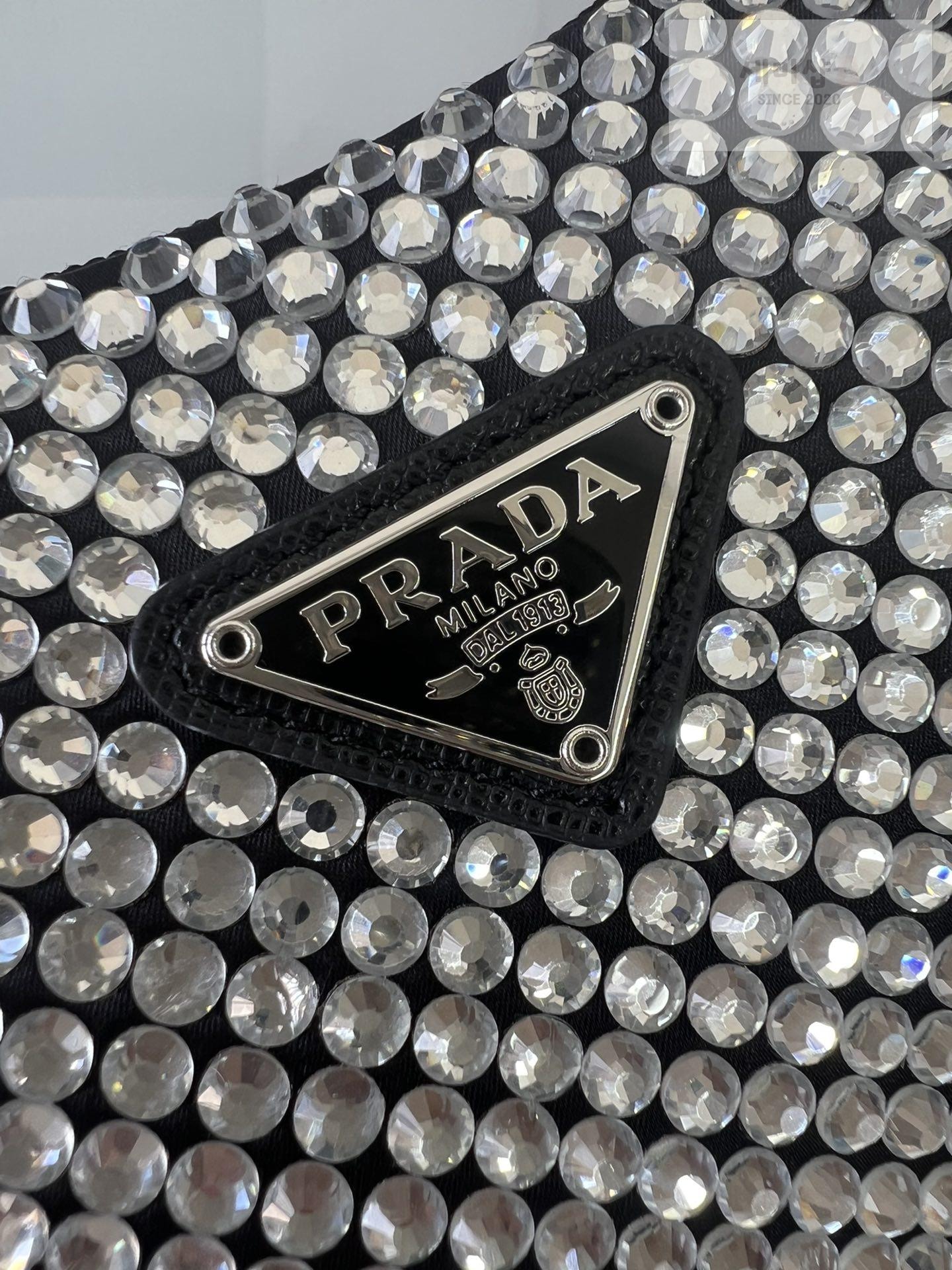 P R A D A Prada Rhinestones Re - Edition Soulder Bag 16번 이미지