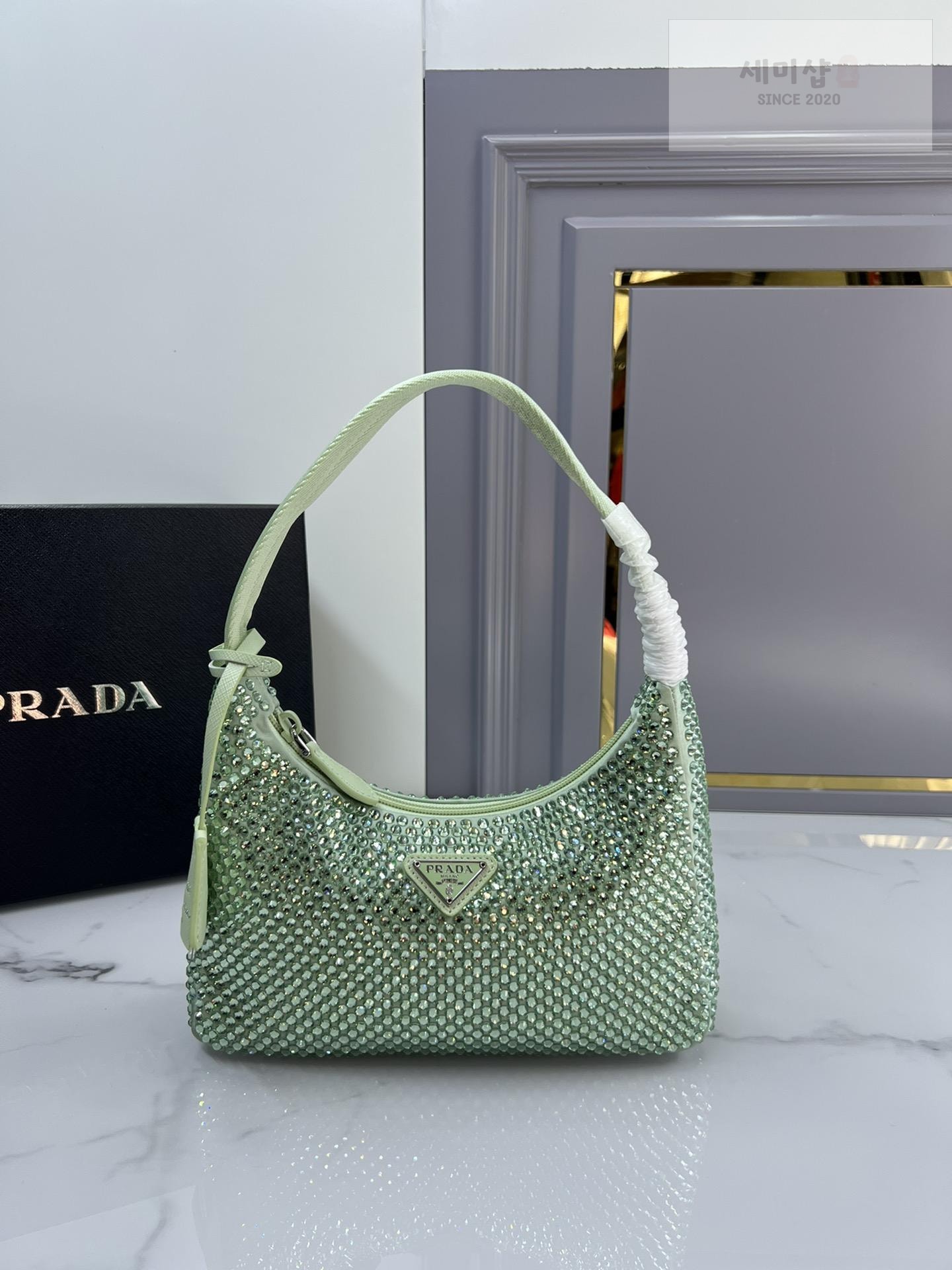 P R A D A Prada Rhinestones Re - Edition Soulder Bag 19번 이미지