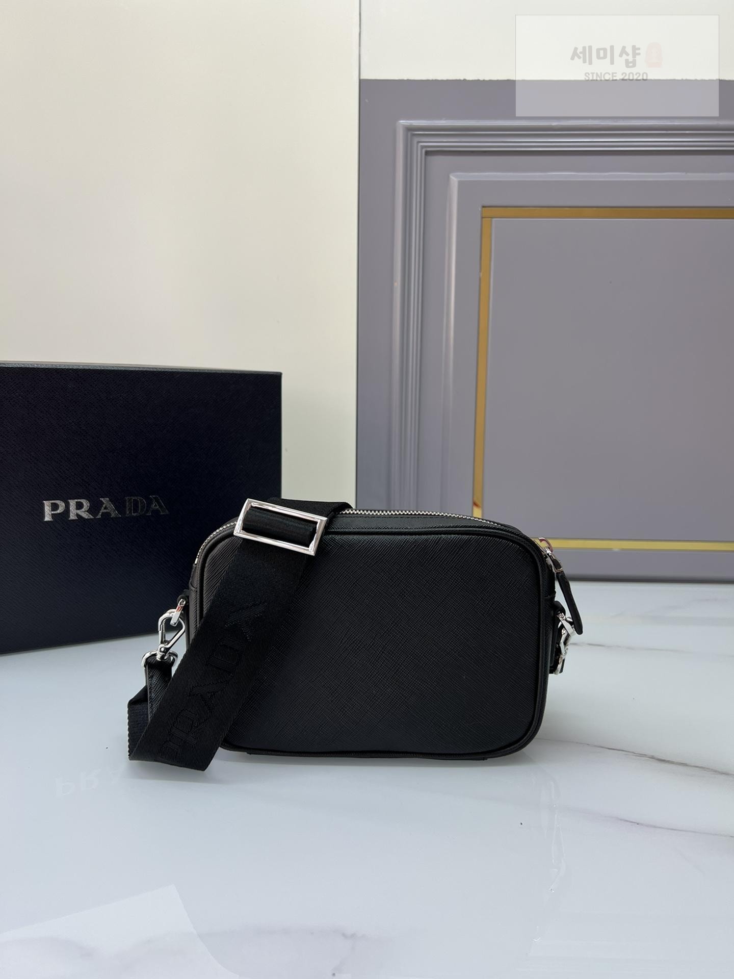 P R A D A Prada Saffiano Leather Shoulder Bag 7번 이미지